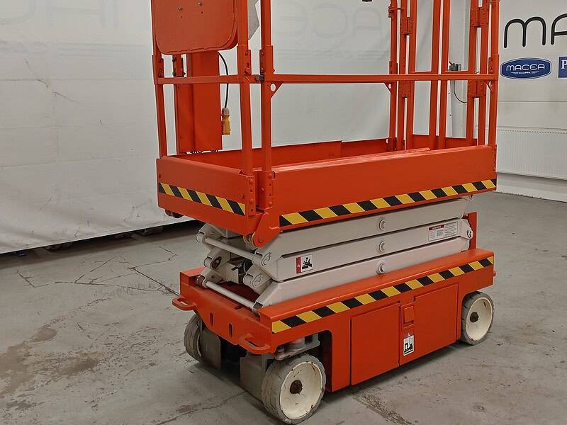 Snorkel S3219E saksilavanostin, Katsastettu, Uudet akut!