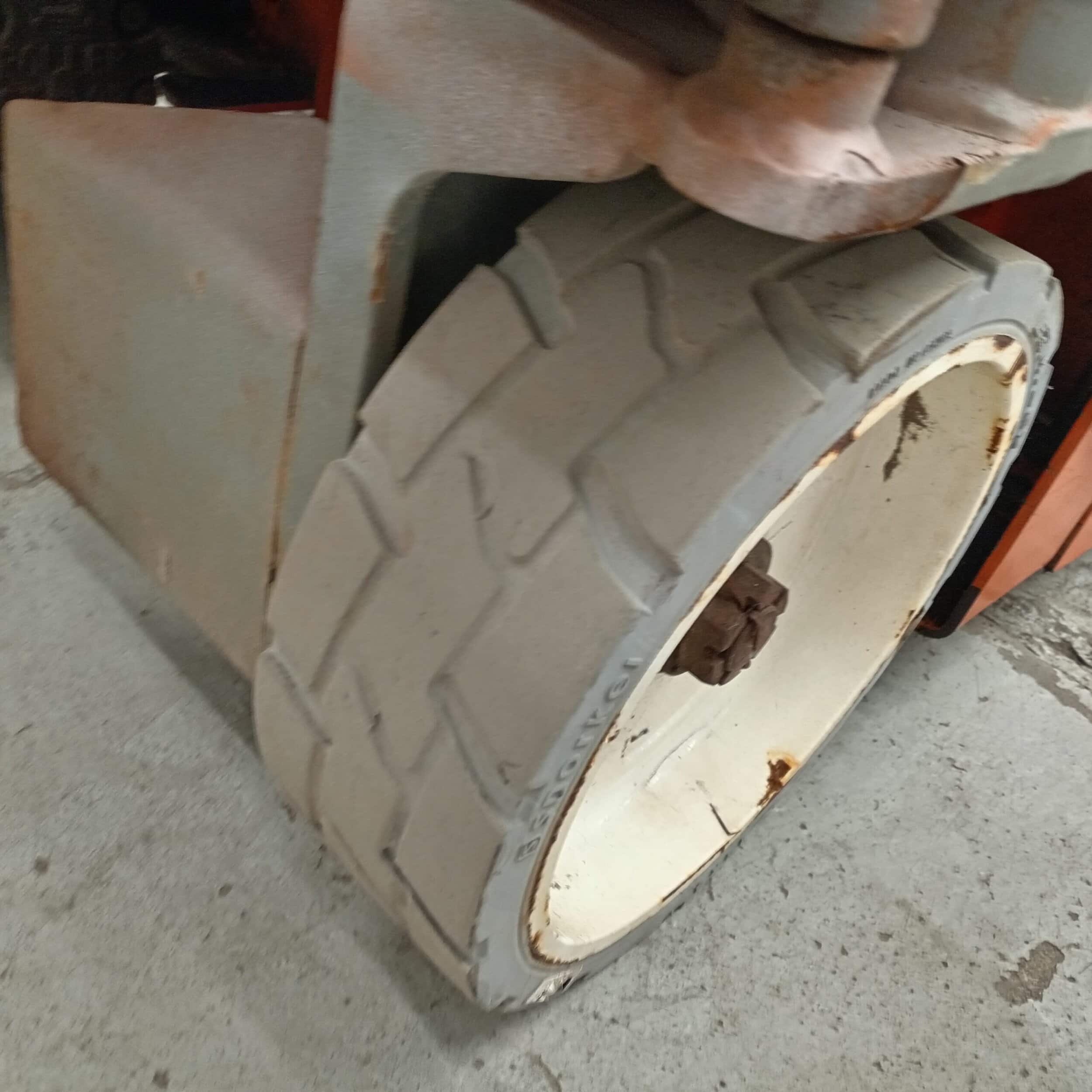 Snorkel S3219E saksilavanostin, Katsastettu, Uudet akut! - Image 11