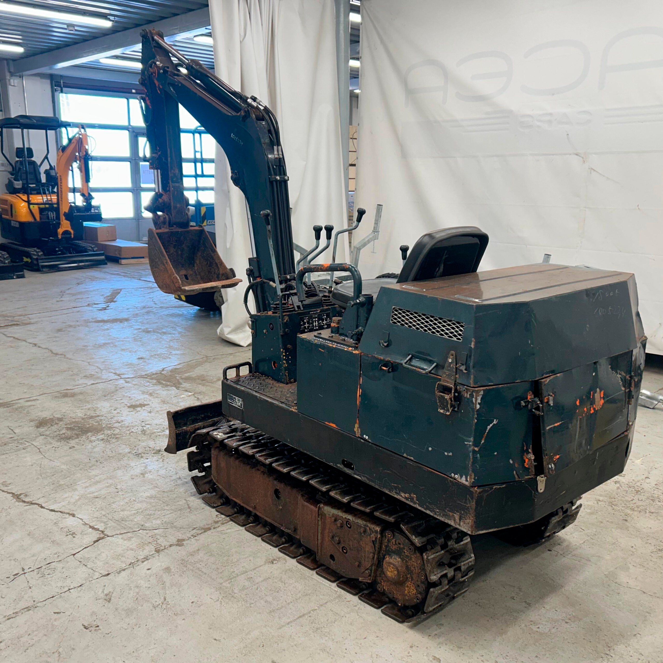 Minikaivuri, Takeuchi IS-005 - Image 4