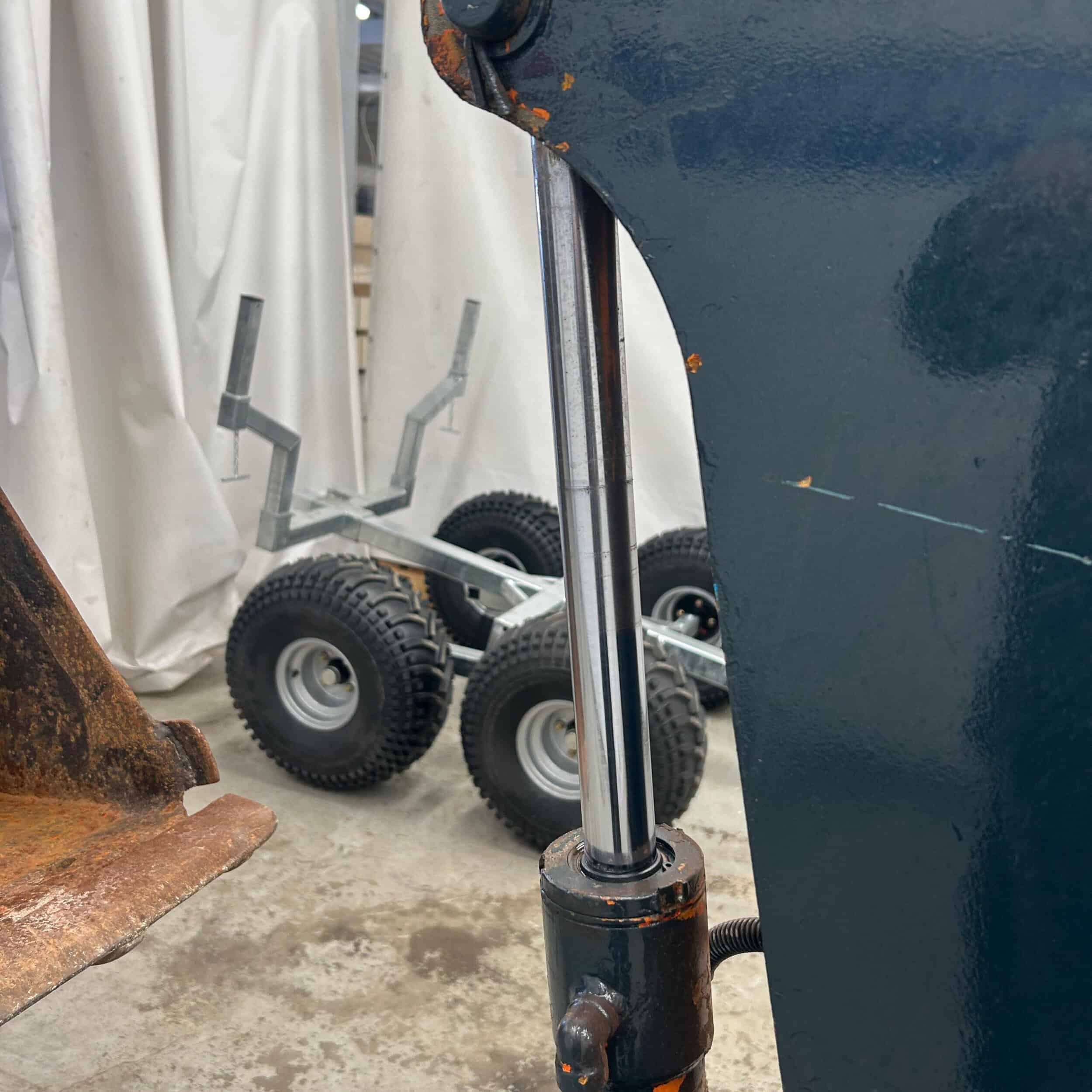 Minikaivuri, Takeuchi IS-005 - Image 6