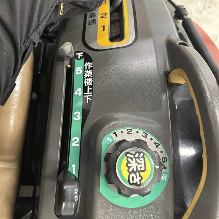 Yanmar CT230, minitraktori tela-alustalla - Image 11