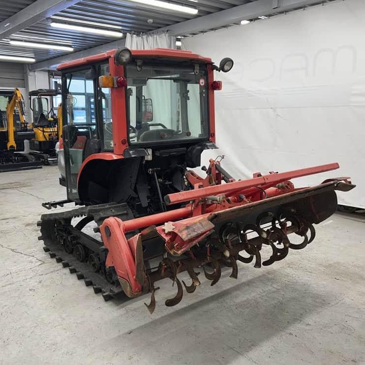 Yanmar CT230, minitraktori tela-alustalla - Image 3