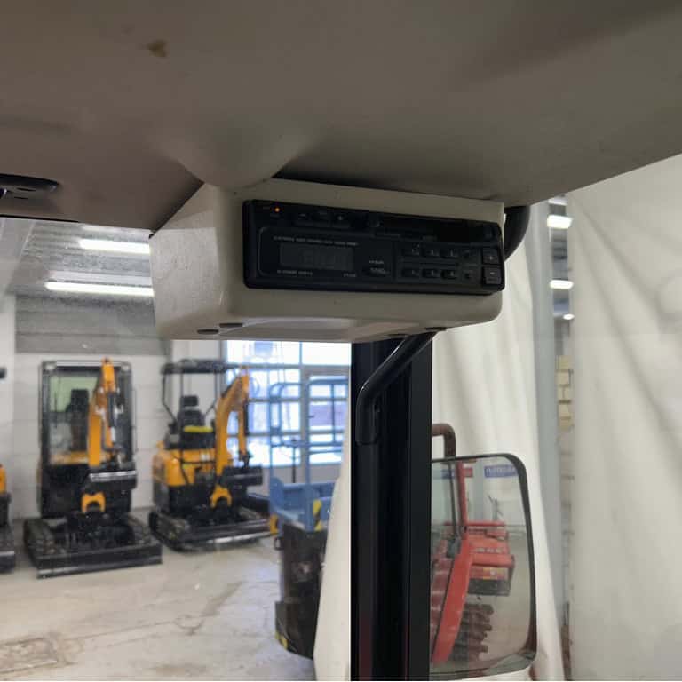 Yanmar CT230, minitraktori tela-alustalla - Image 15