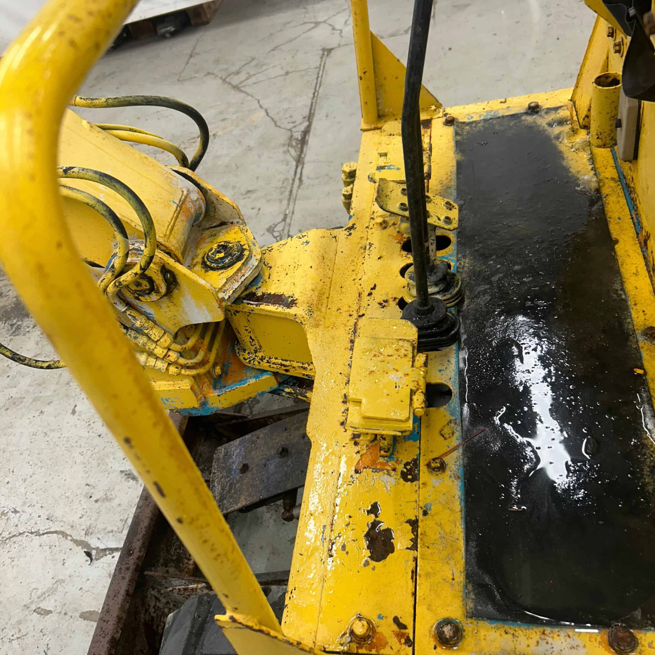 Hanix N150, minikaivuri tyvitaitolla - Image 12