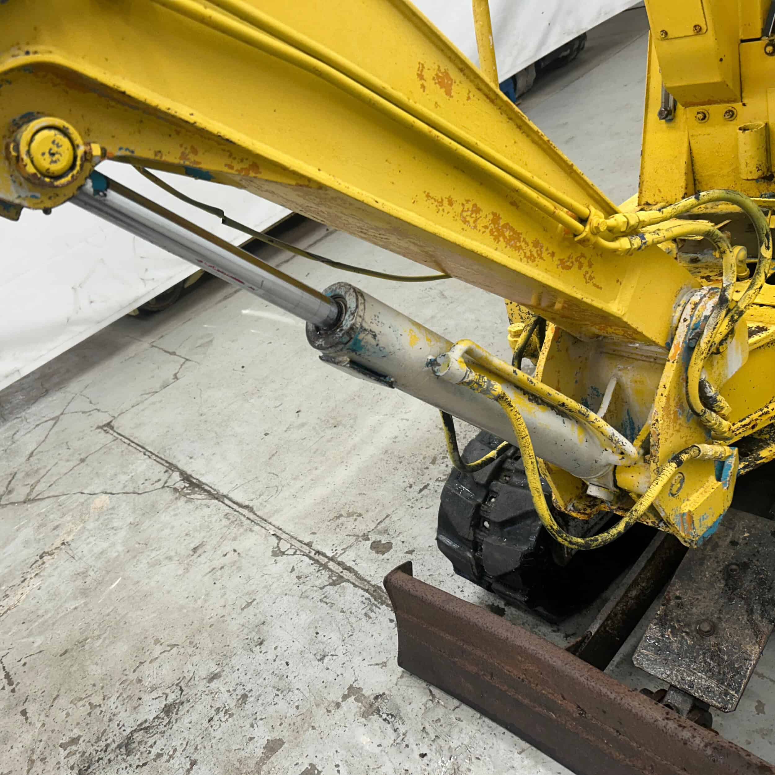 Hanix N150, minikaivuri tyvitaitolla - Image 8