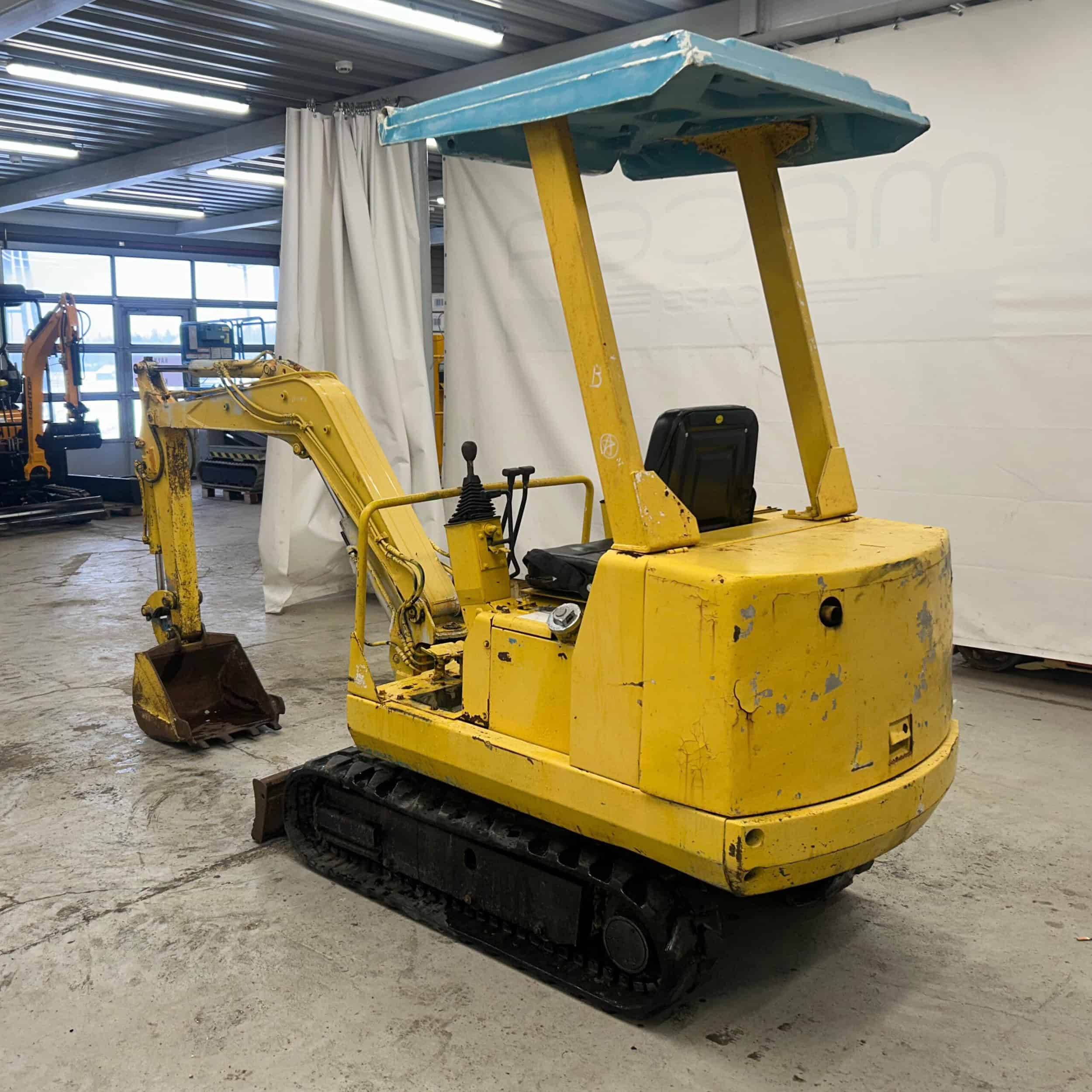 Hanix N150, minikaivuri tyvitaitolla - Image 3