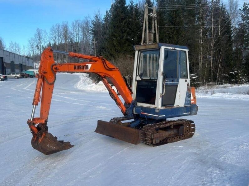 Käytetty minikaivuri Kubota KH024
