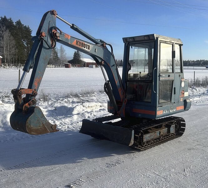 Käytetty minikaivuri Kubota KH60 (3,3 t)