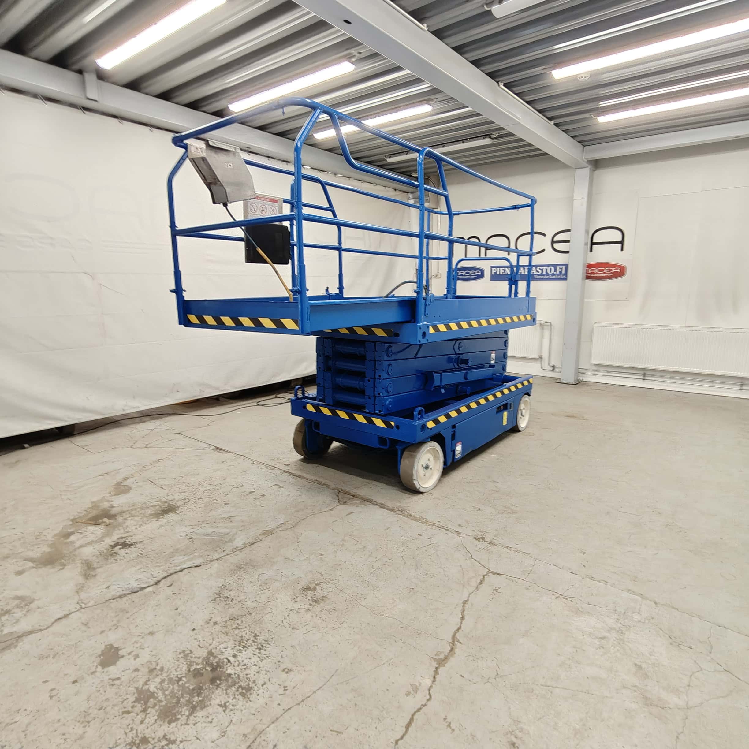 Up-Right X32N Saksilavanostin Katsastettu!! - Image 7