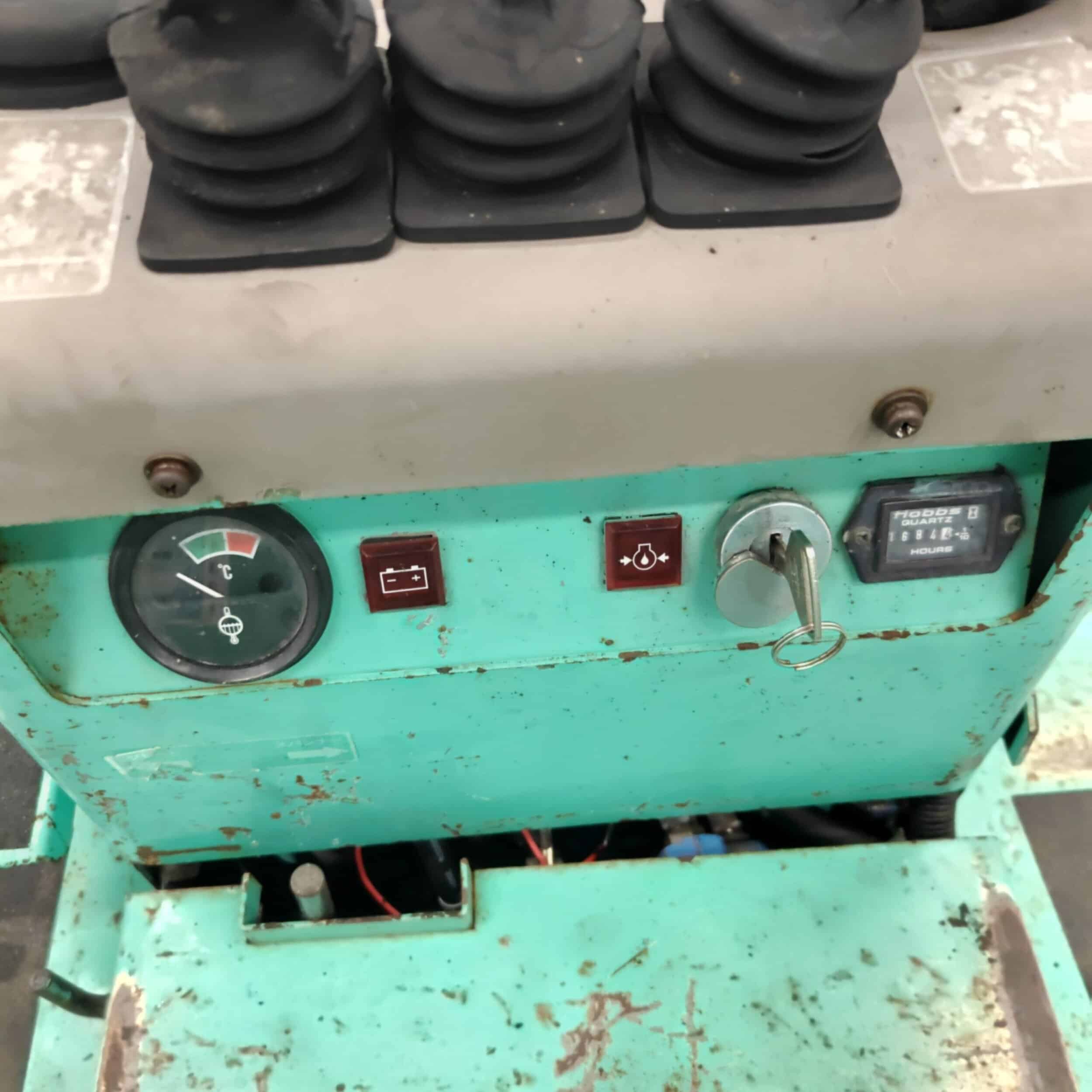 Takeuchi TB007 Minikaivuri Levenevällä alavaunulla - Image 19