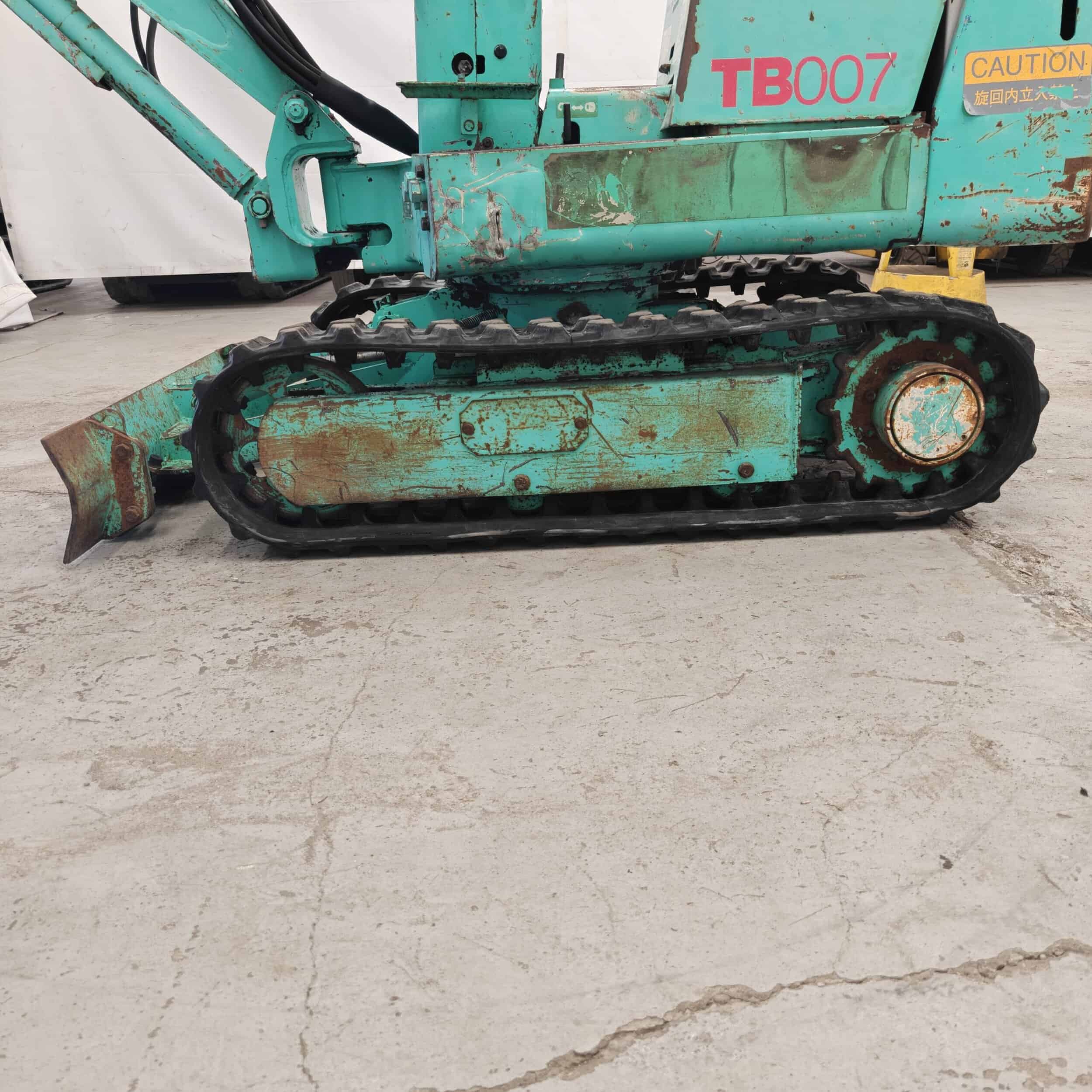 Takeuchi TB007 Minikaivuri Levenevällä alavaunulla - Image 8