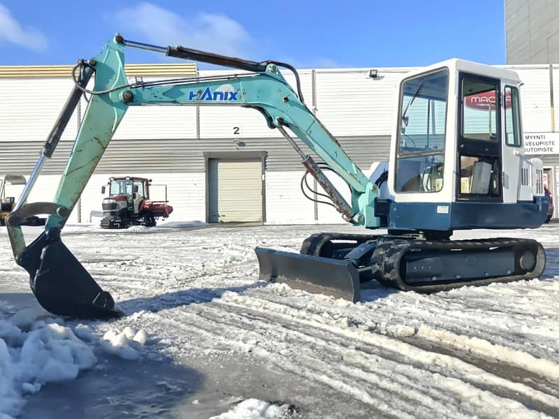 Käytetty minikaivuri Hanix H45