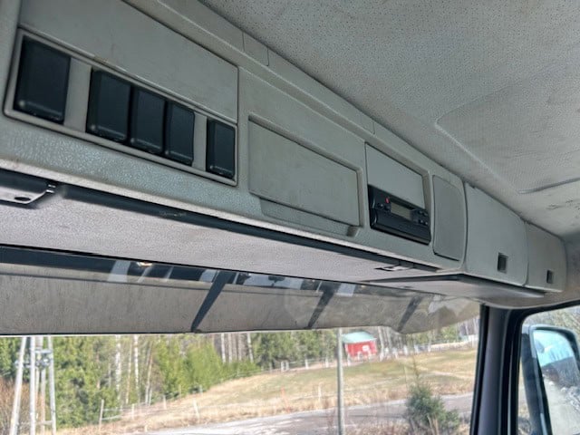 Volvo fm12 8x4 Alusta VM 2004 - Image 15