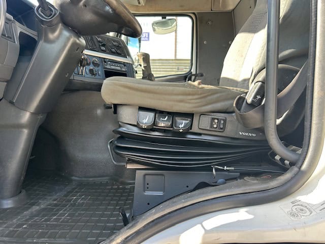 Volvo fm12 8x4 Alusta VM 2004 - Image 14