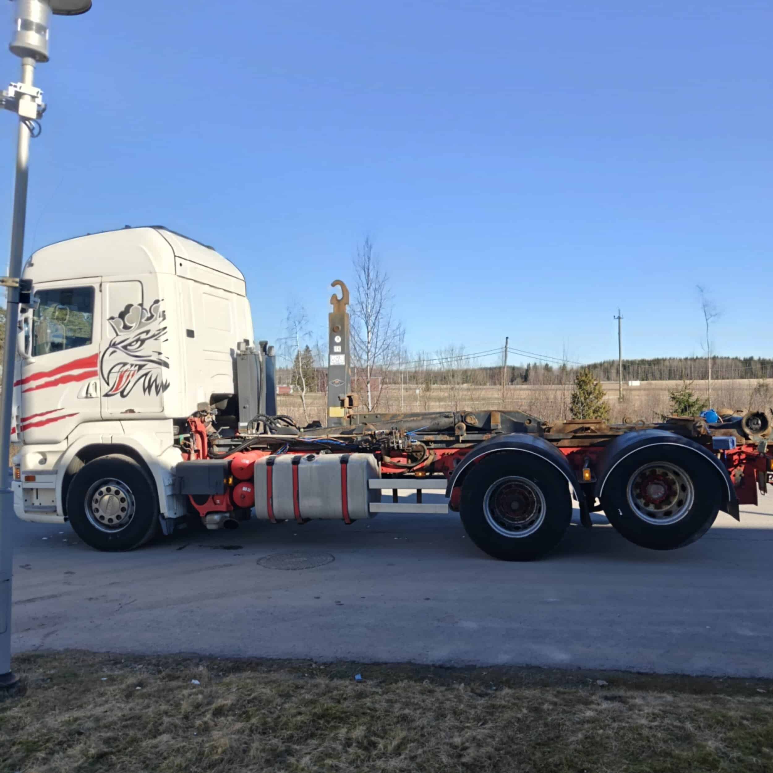 Scania R620 6X2 Koukkulava-auto vm 2009 - Image 2