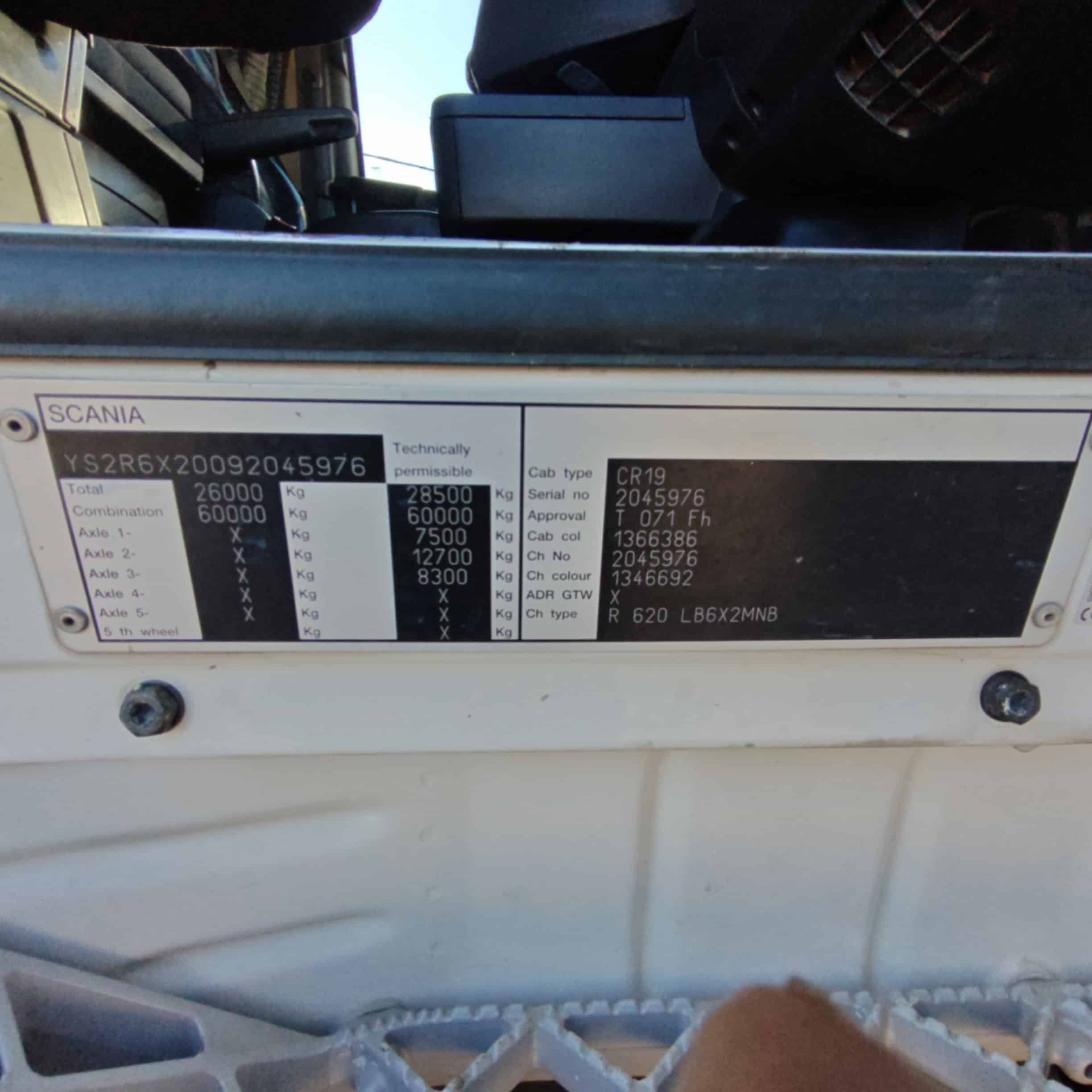 Scania R620 6X2 Koukkulava-auto vm 2009 - Image 13