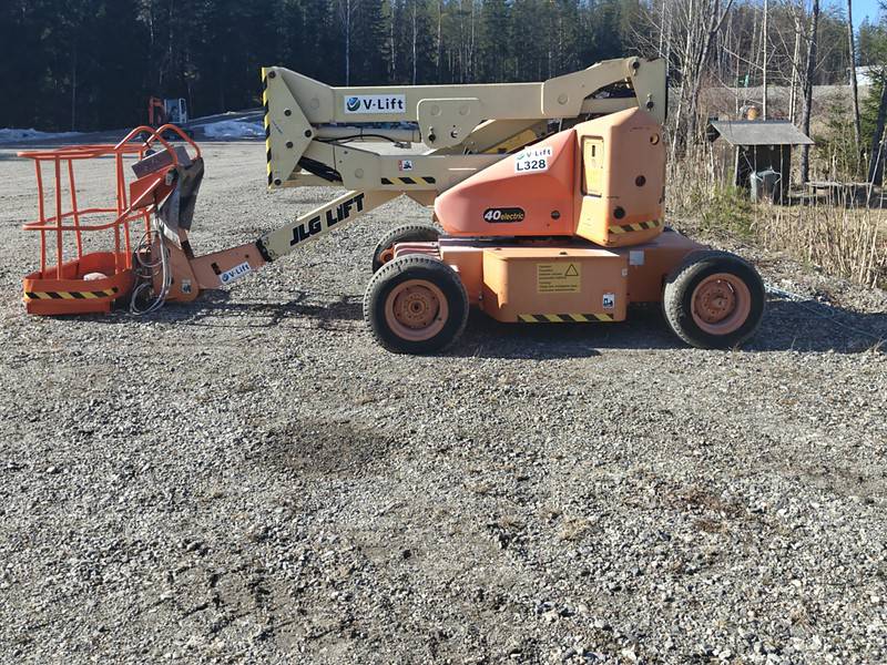 JLG E40 sähkö nivelpuomi Kuukulkija, uudet akut ja katsastettu!