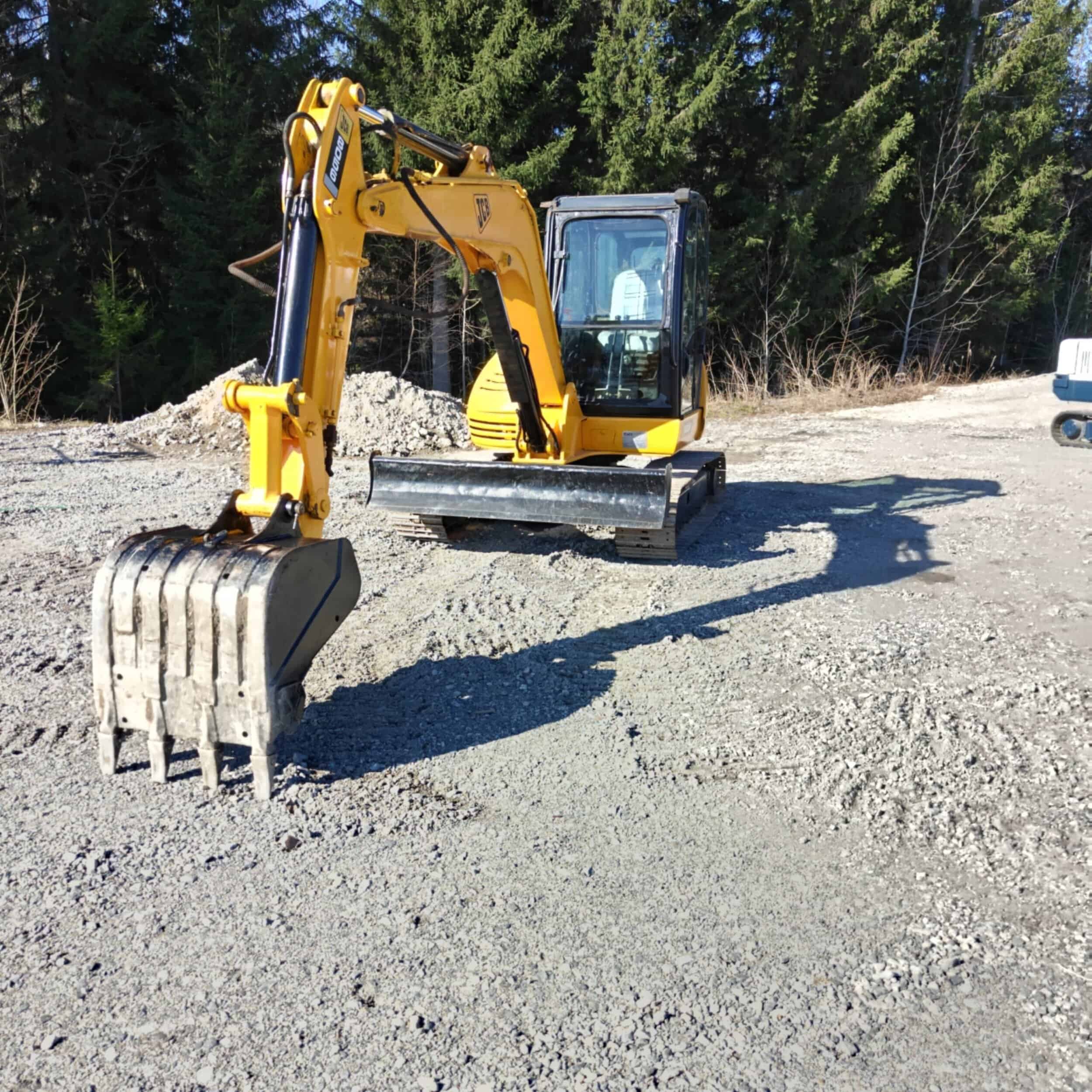 JCB 8056 Rautatelainen minikaivuri vm 2010 - Image 2