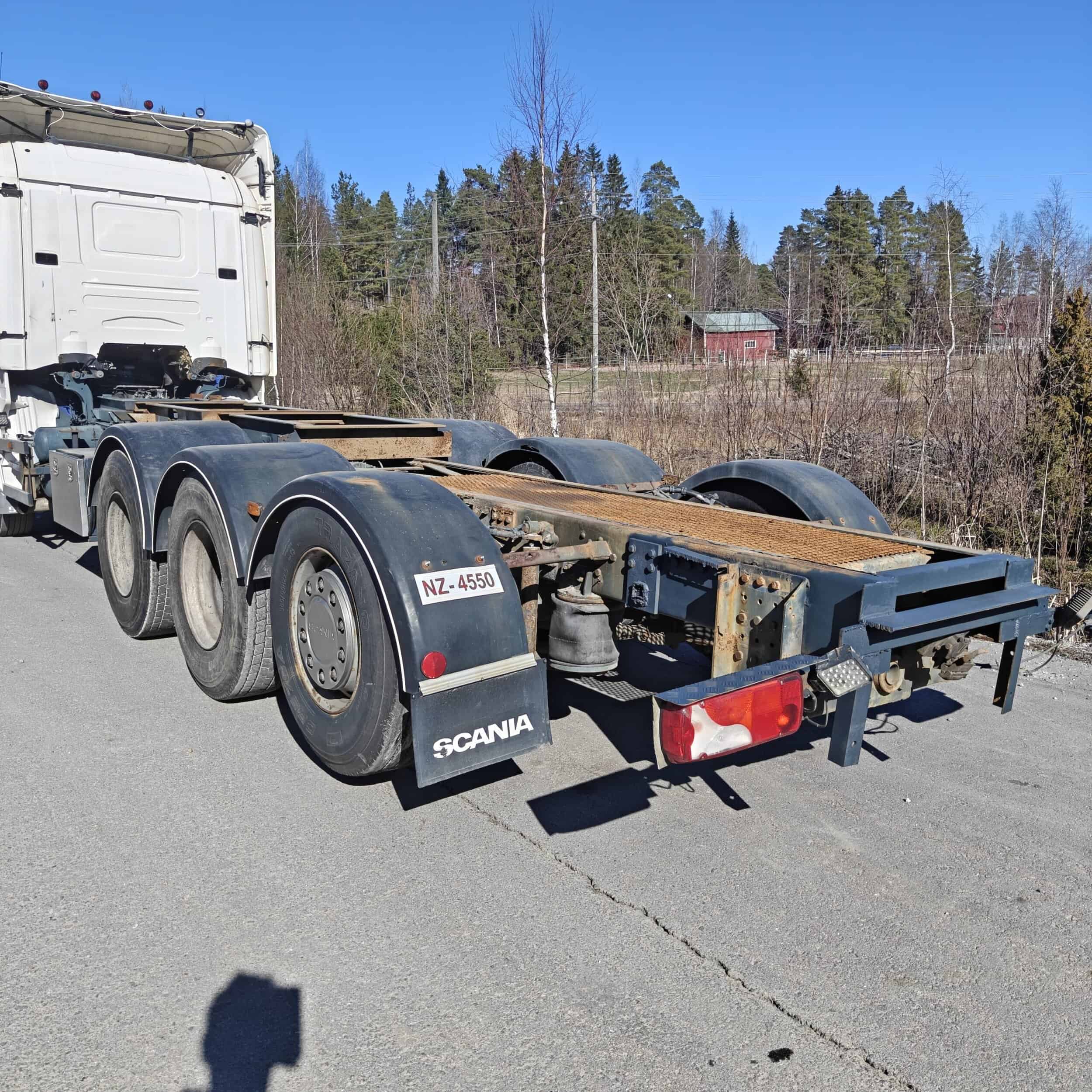 Scania R480 8X4 Tridem alusta vm 2009 - Image 7