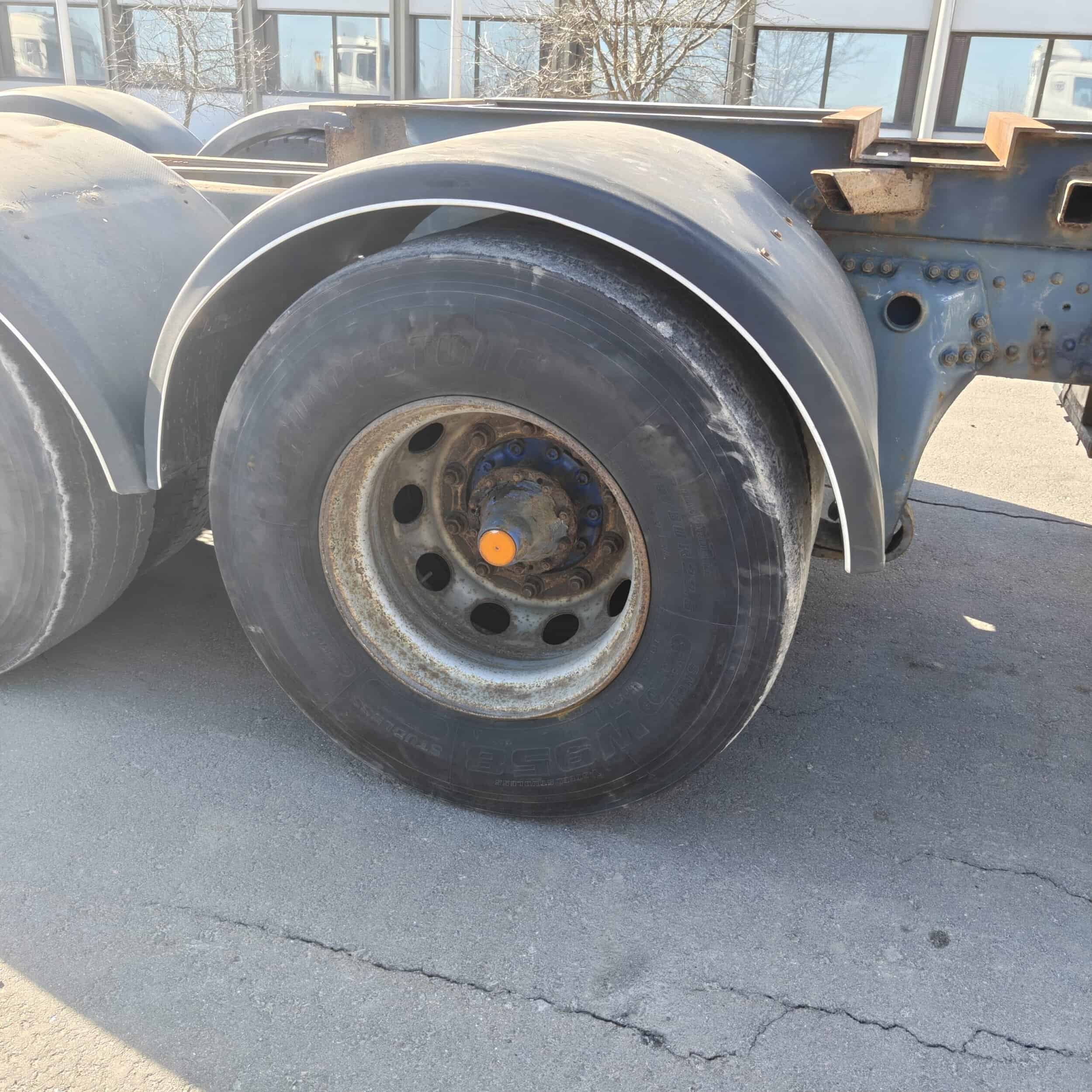 Scania R480 8X4 Tridem alusta vm 2009 - Image 8