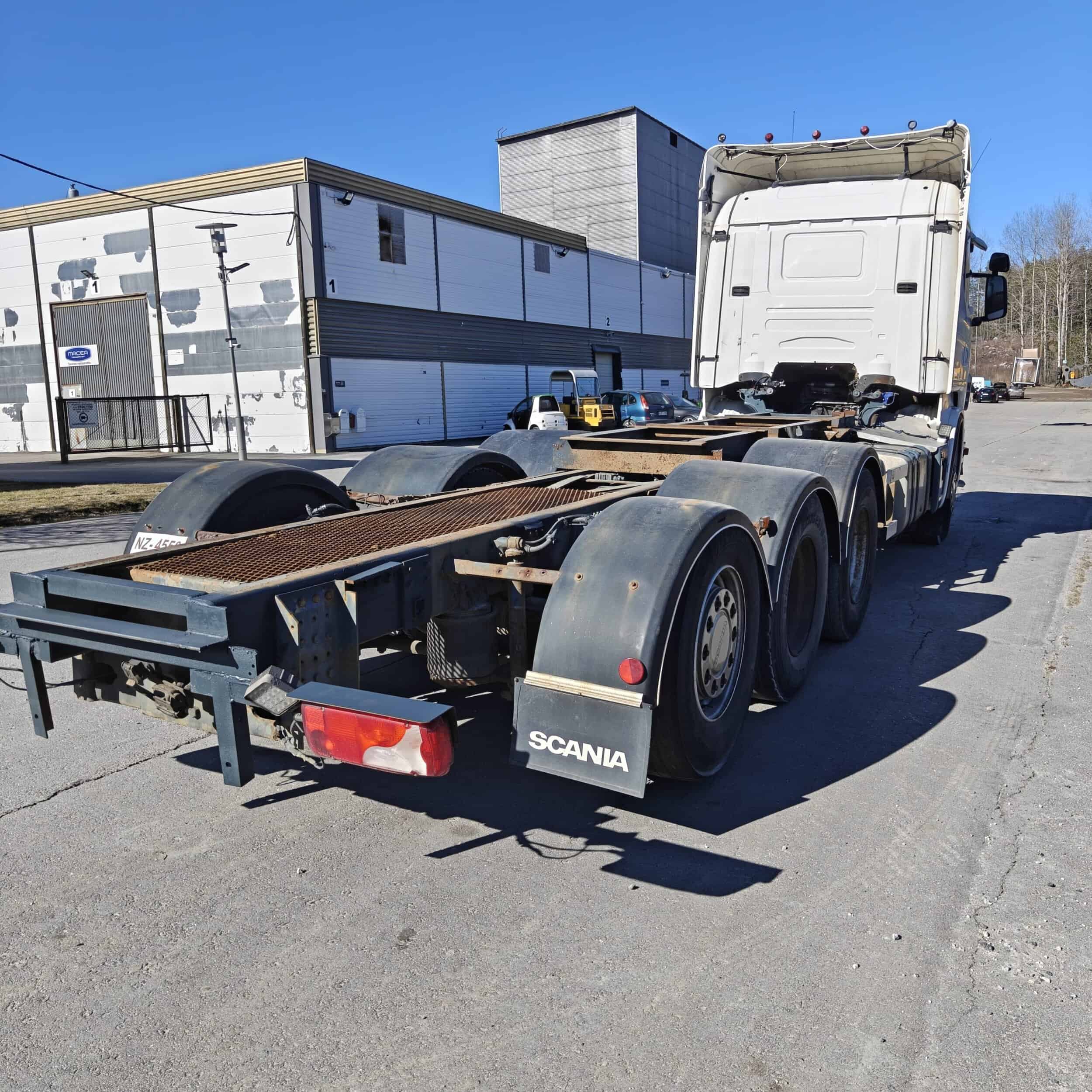 Scania R480 8X4 Tridem alusta vm 2009 - Image 4