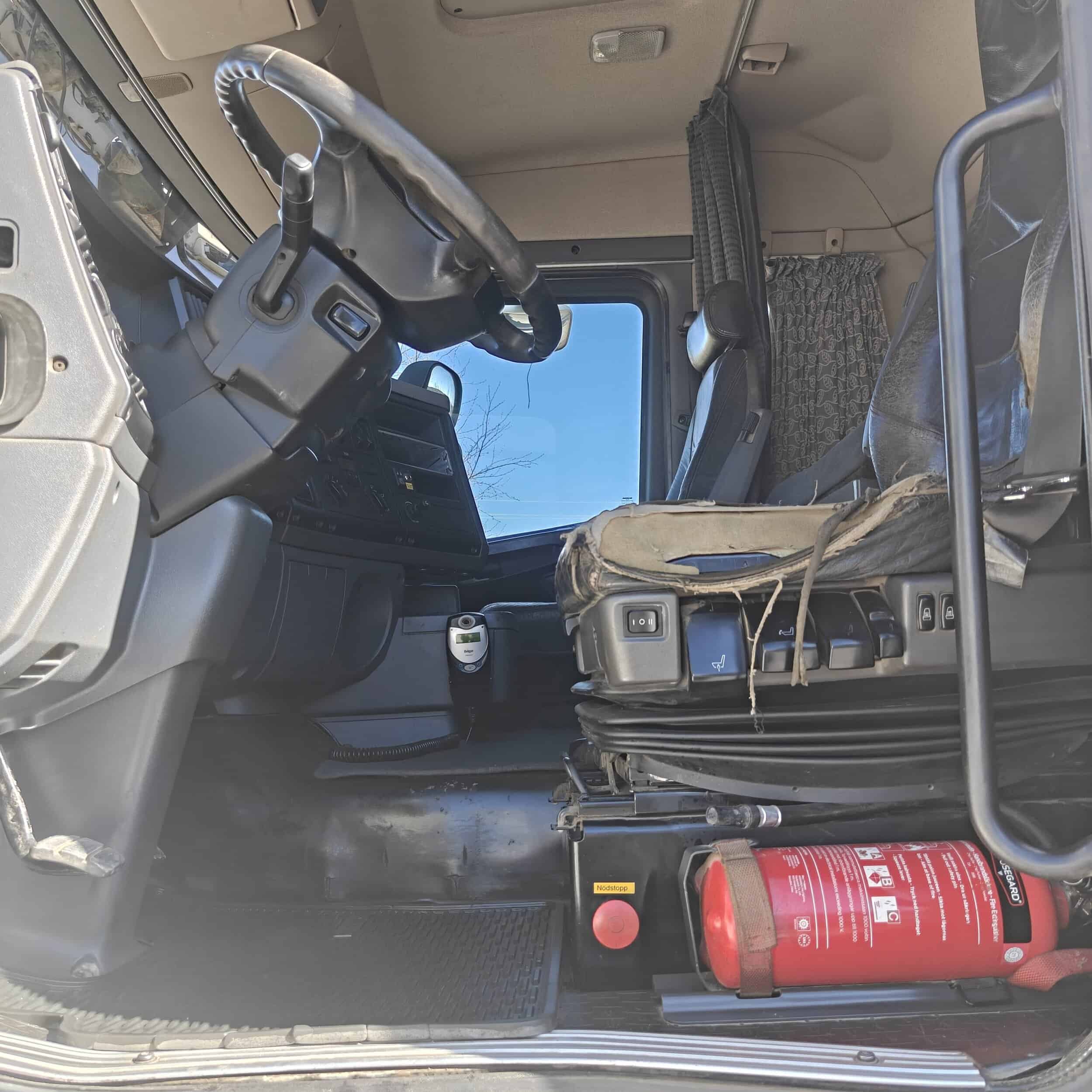 Scania R480 8X4 Tridem alusta vm 2009 - Image 19