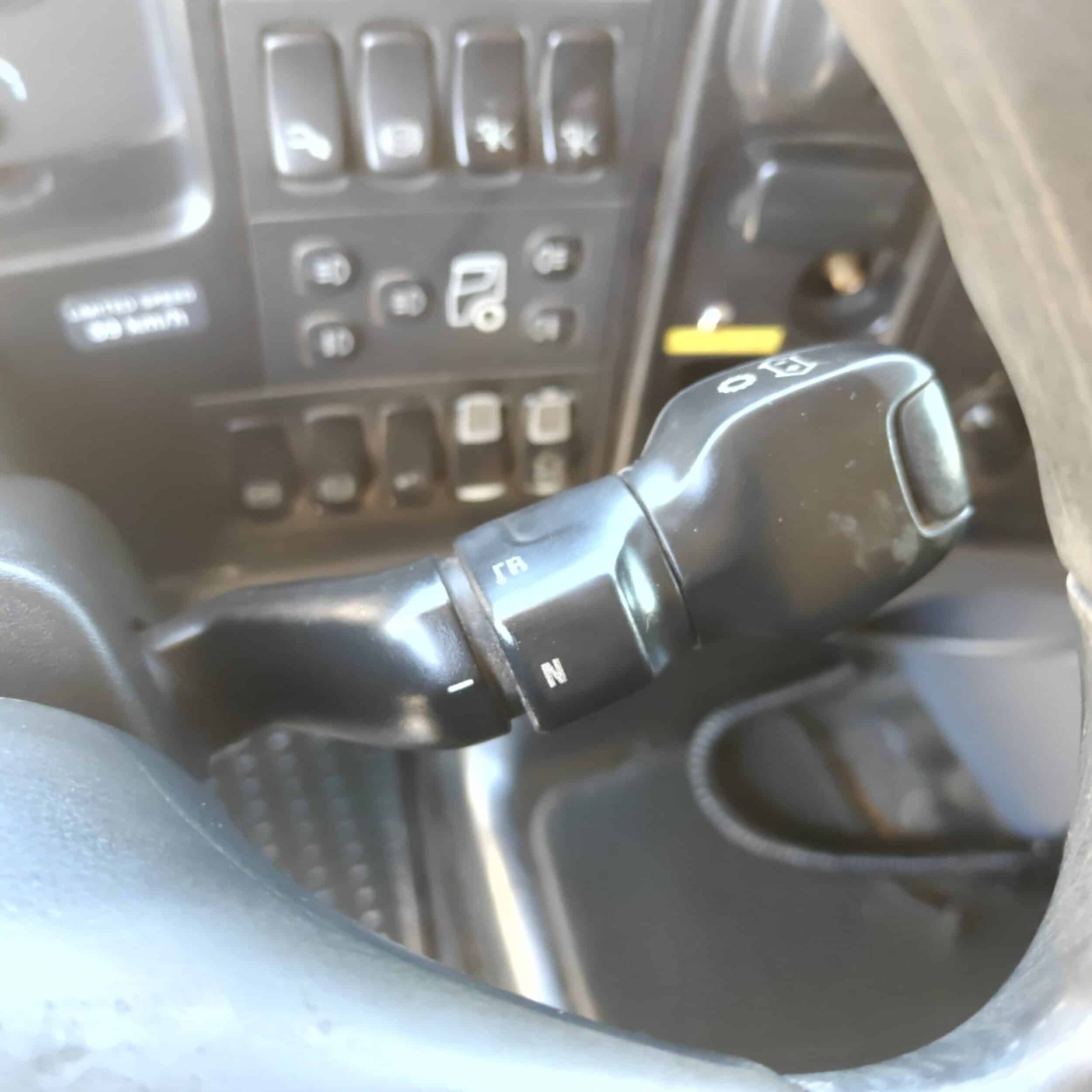 Scania R480 8X4 Tridem alusta vm 2009 - Image 15