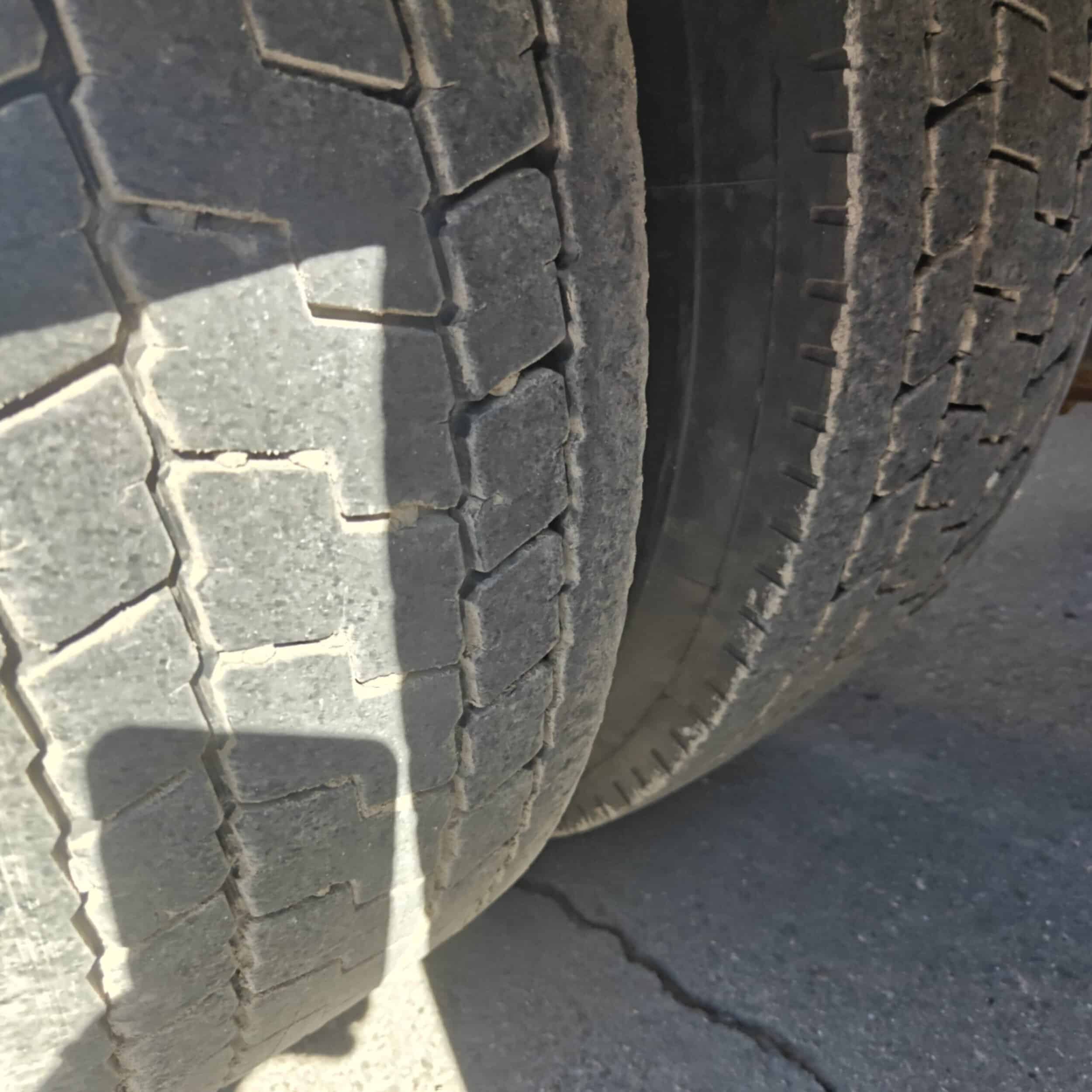 Scania R480 8X4 Tridem alusta vm 2009 - Image 11