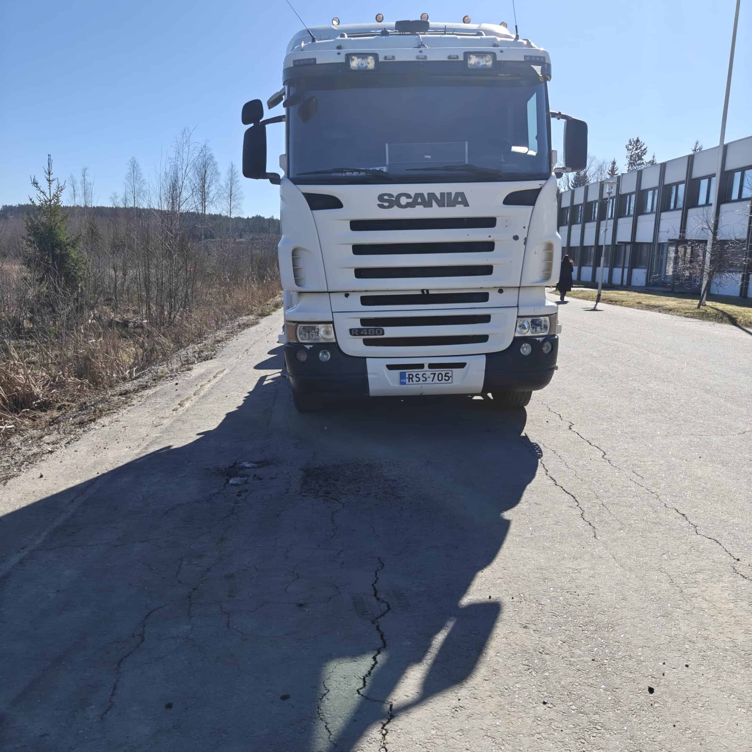 Scania R480 8X4 Tridem alusta vm 2009 - Image 3