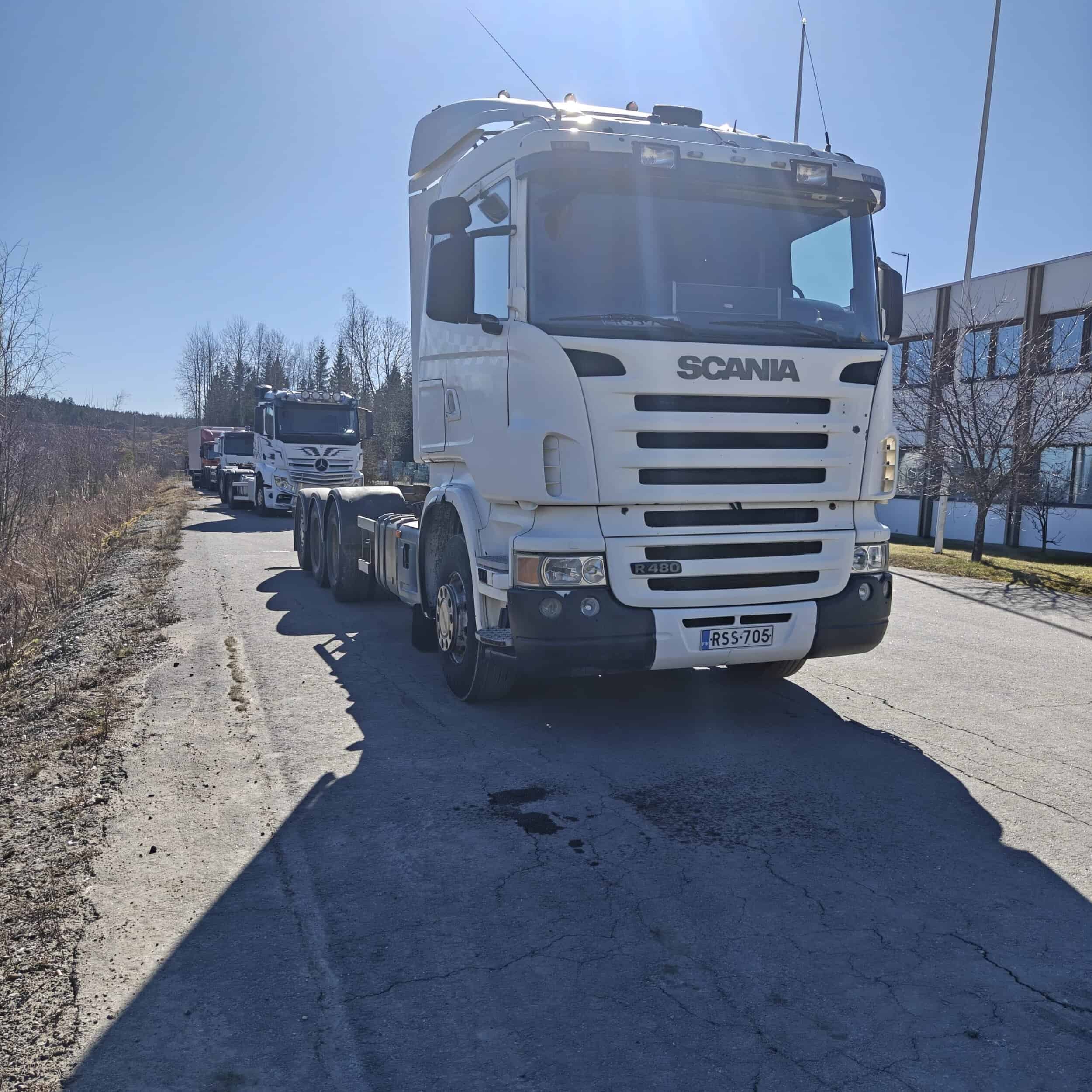 Scania R480 8X4 Tridem alusta vm 2009 - Image 2
