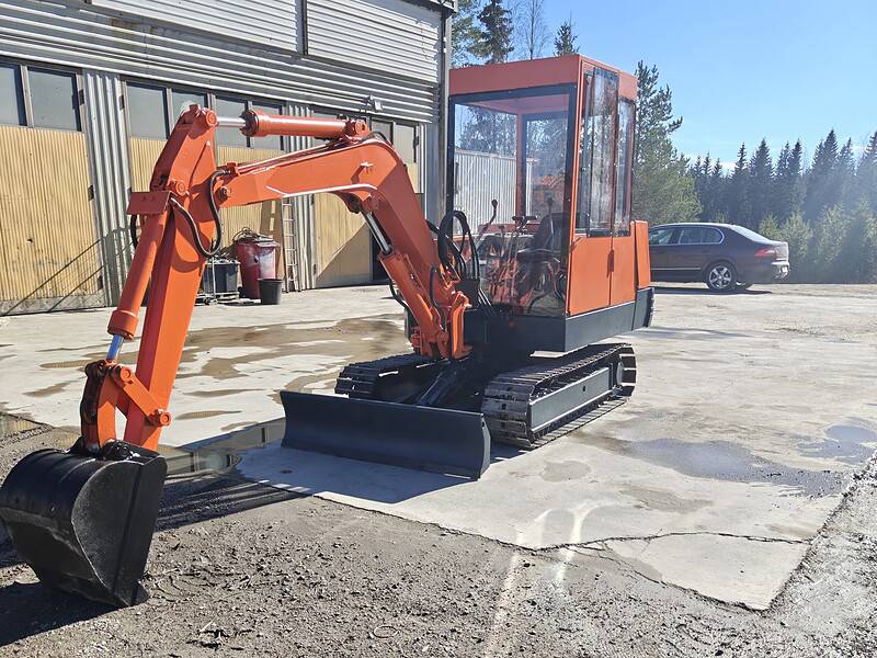 TAKEUCHI TB300 minikaivuri