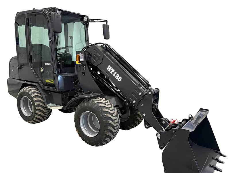 Pienkuormaaja 2000 kg teleskooppipuomilla, Caivu