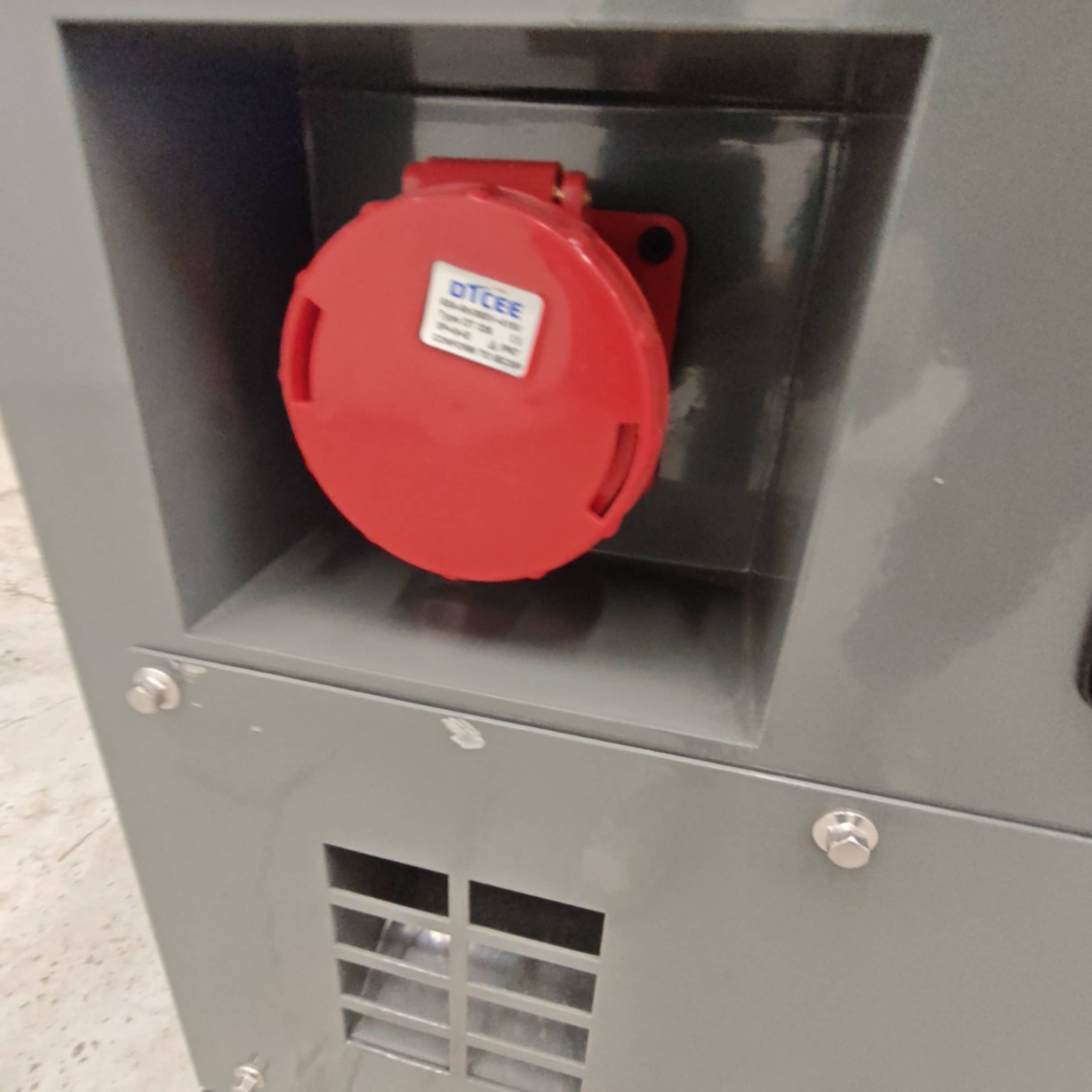 Kawakenki KK40-III-SSS 40kVA Generator, 4 Cylinder Engine s/n 25120690 vm. 2025 - Image 14