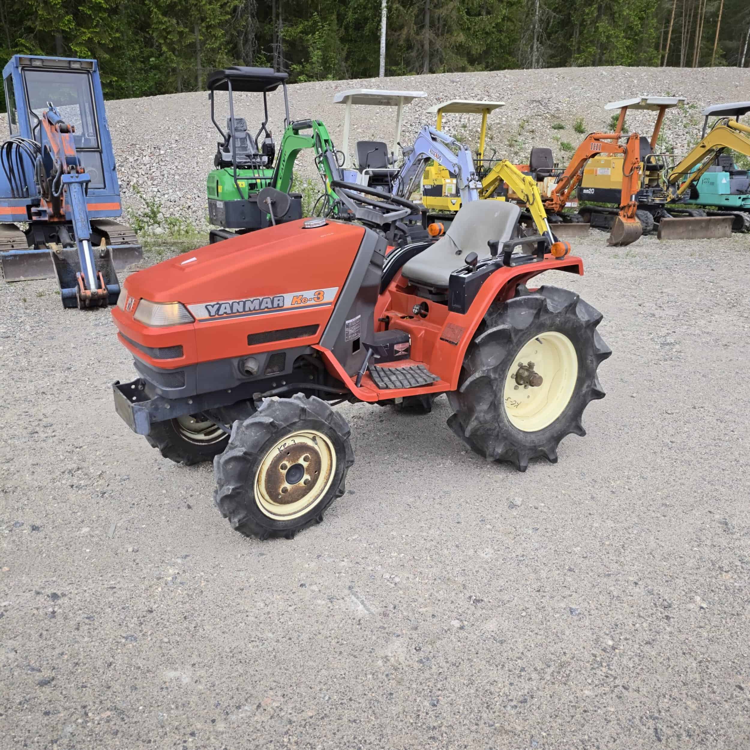 YANMAR KE3 4WD 13 hp Minitraktori - Image 6