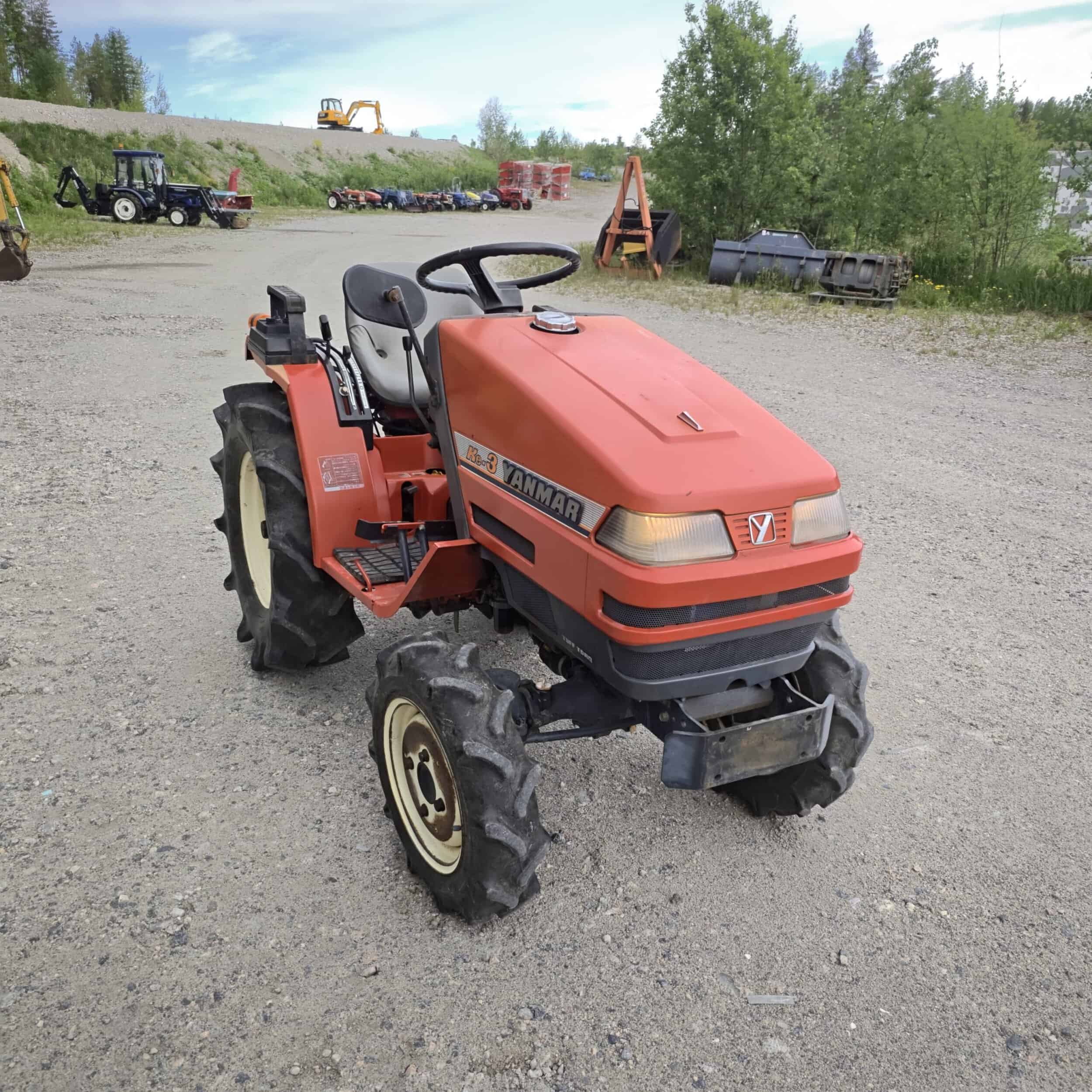 YANMAR KE3 4WD 13 hp Minitraktori - Image 3