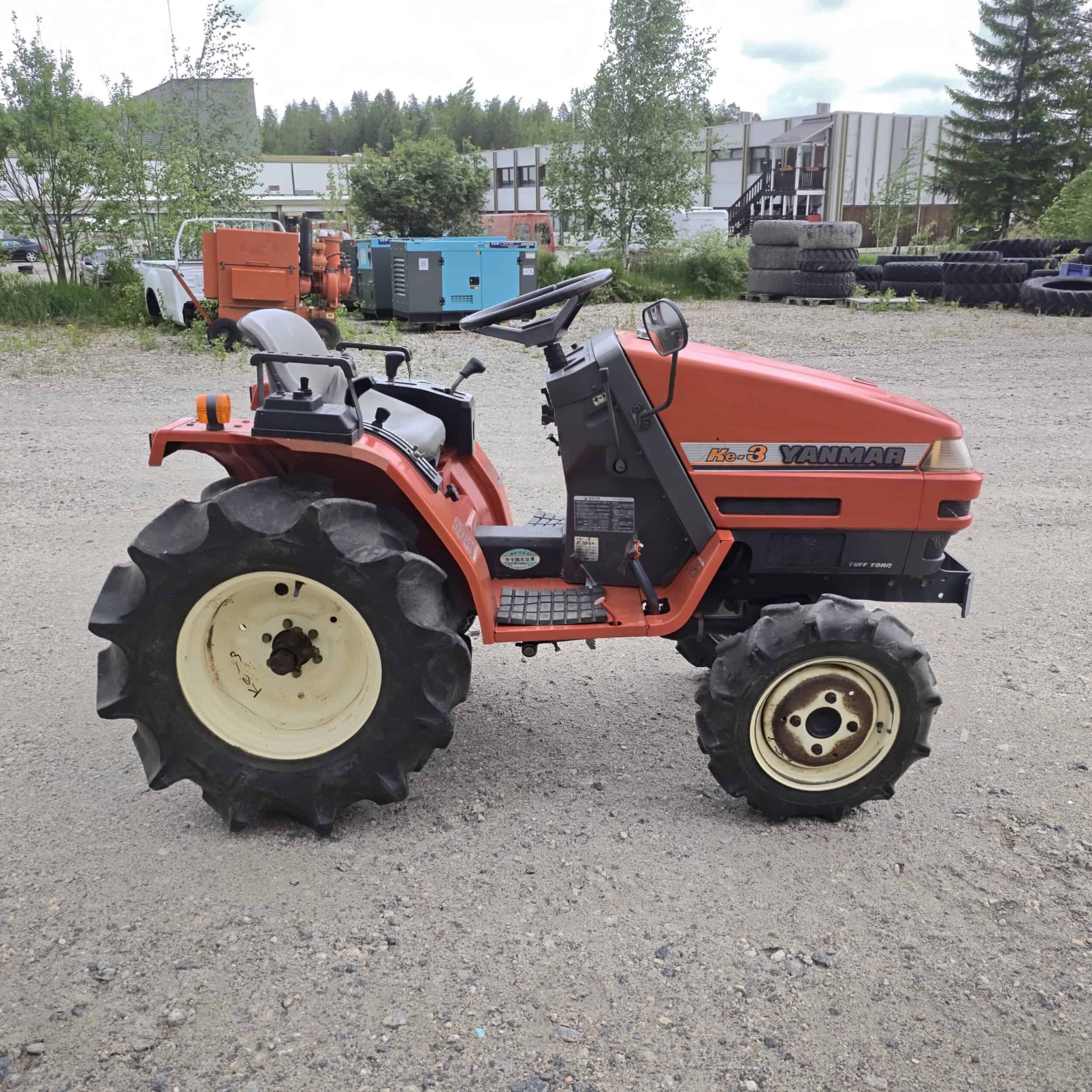 YANMAR KE3 4WD 13 hp Minitraktori - Image 9