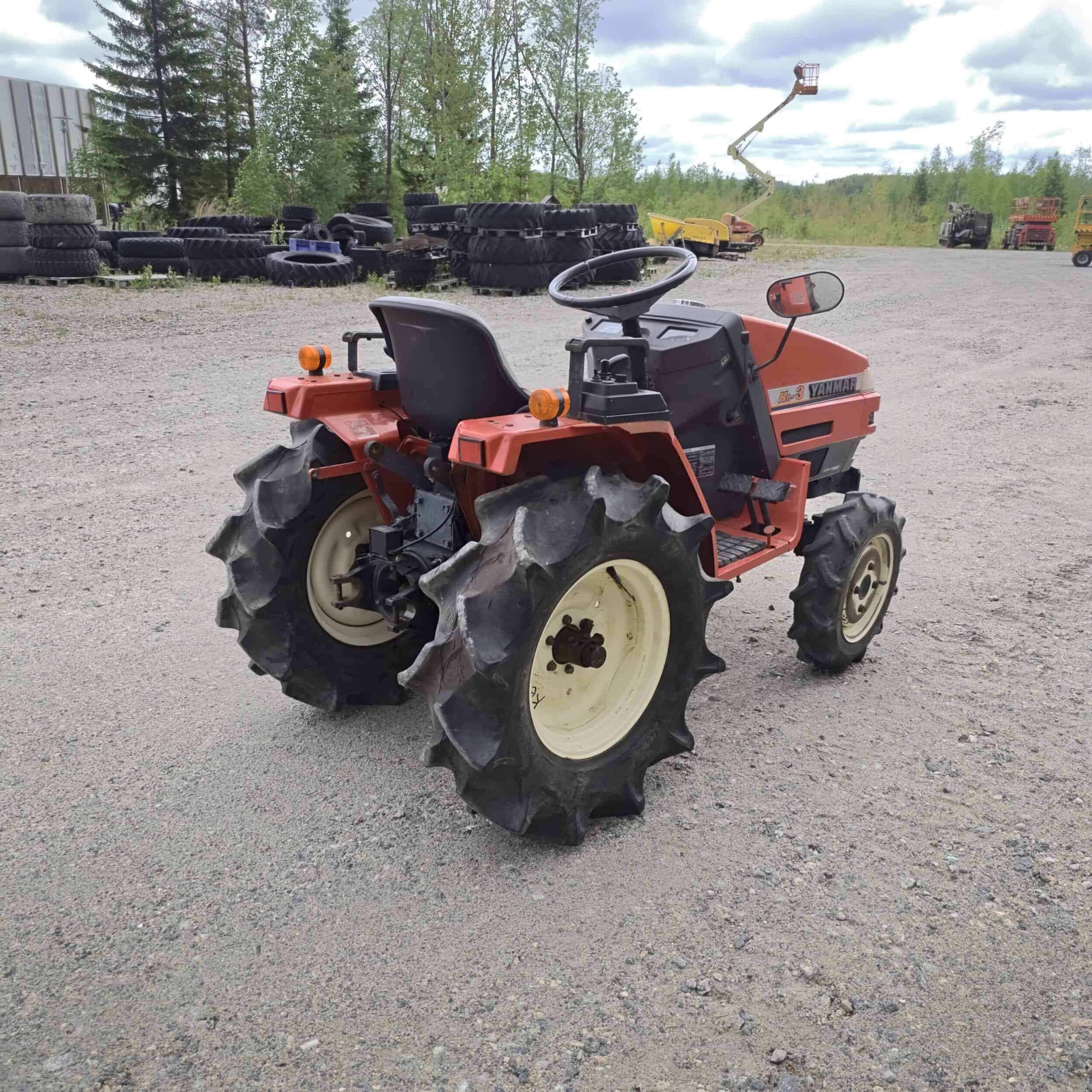 YANMAR KE3 4WD 13 hp Minitraktori - Image 10