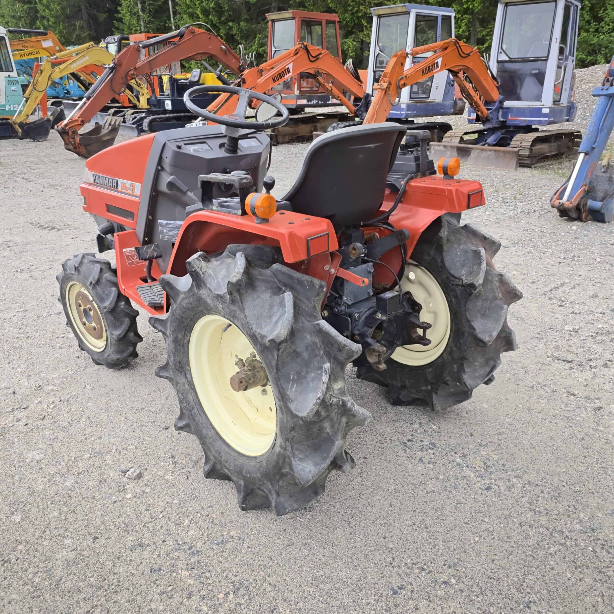 YANMAR KE3 4WD 13 hp Minitraktori - Image 8