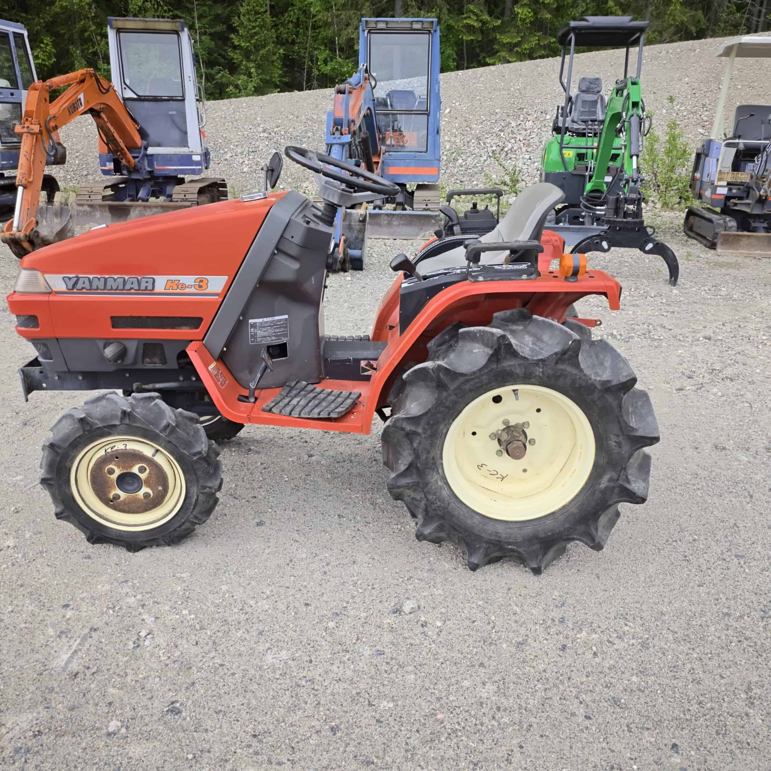 YANMAR KE3 4WD 13 hp Minitraktori - Image 7