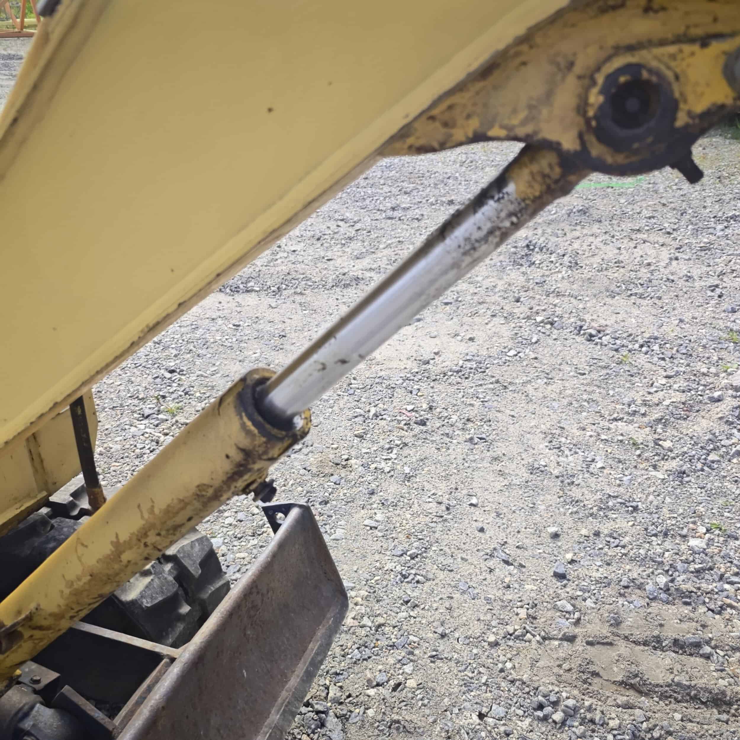 Komatsu PC05-6 KOMATSU PC05-6 kumitelainen minikaivuri - Image 17