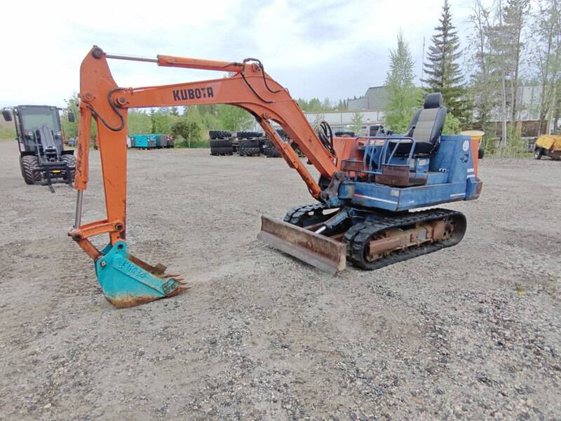 Kubota KH-030 Käytetty kumitelainen minikaivuri
