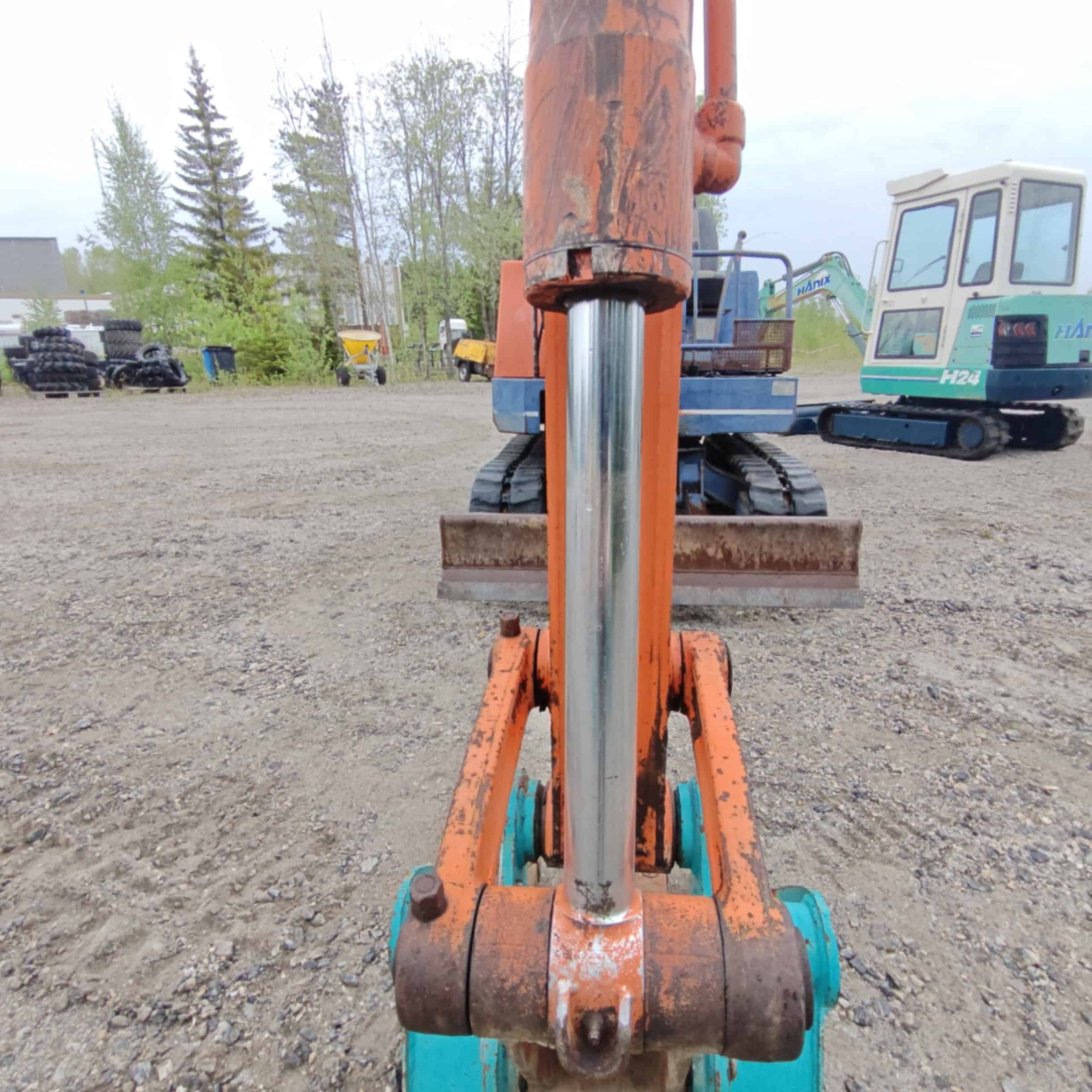 Kubota KH-030 Käytetty kumitelainen minikaivuri - Image 13