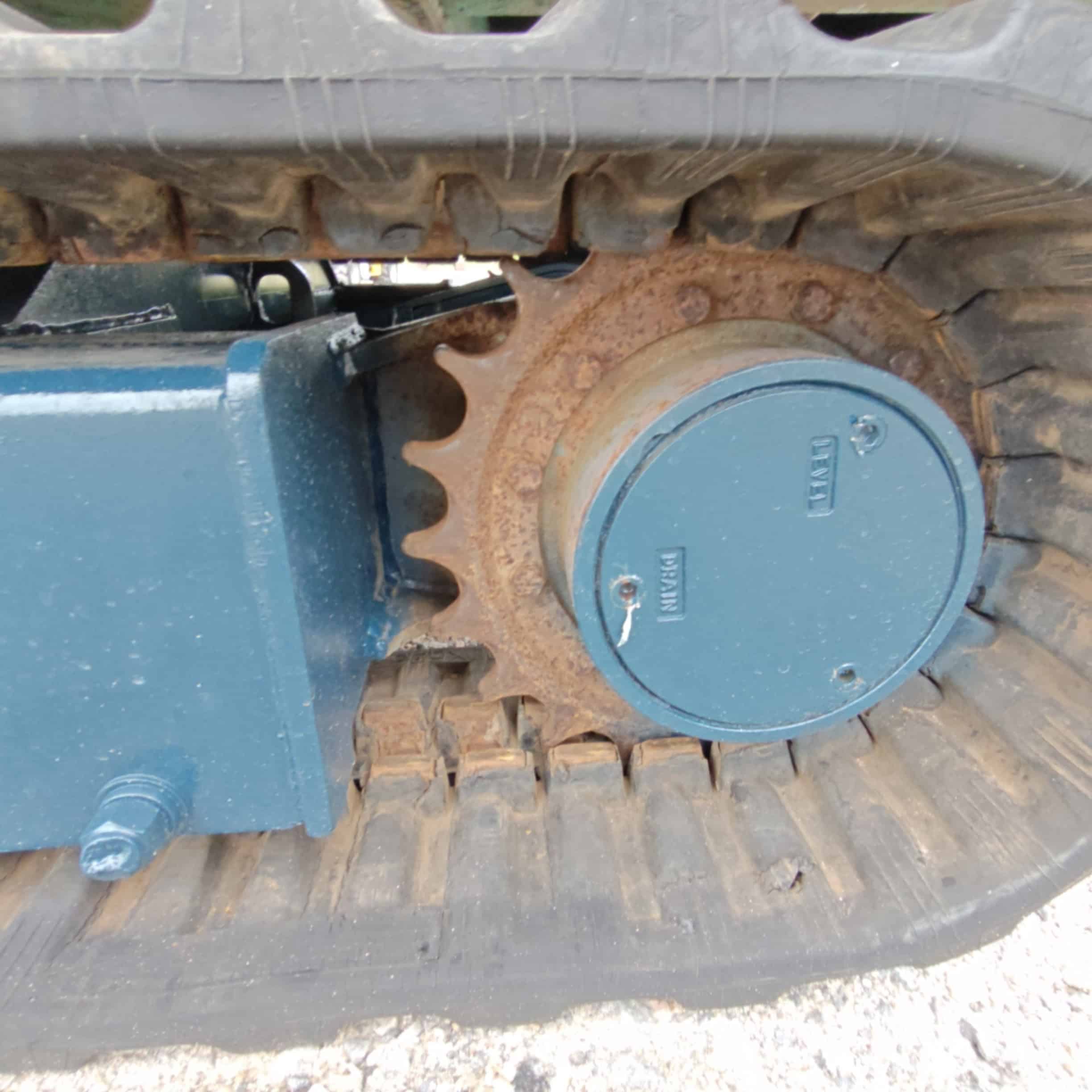 HANIX H24 Käytetty kumitelainen minikaivuri - Image 14
