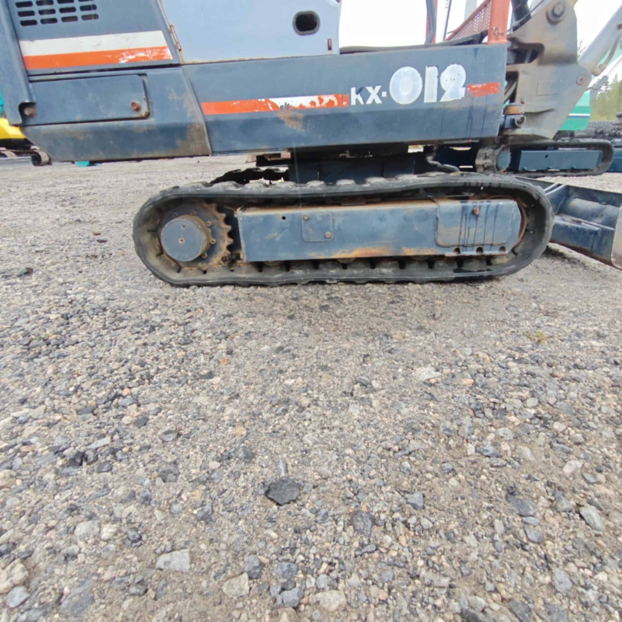 KUBOTA KX-012 Käytetty kumitelainen minikaivuri - Image 13