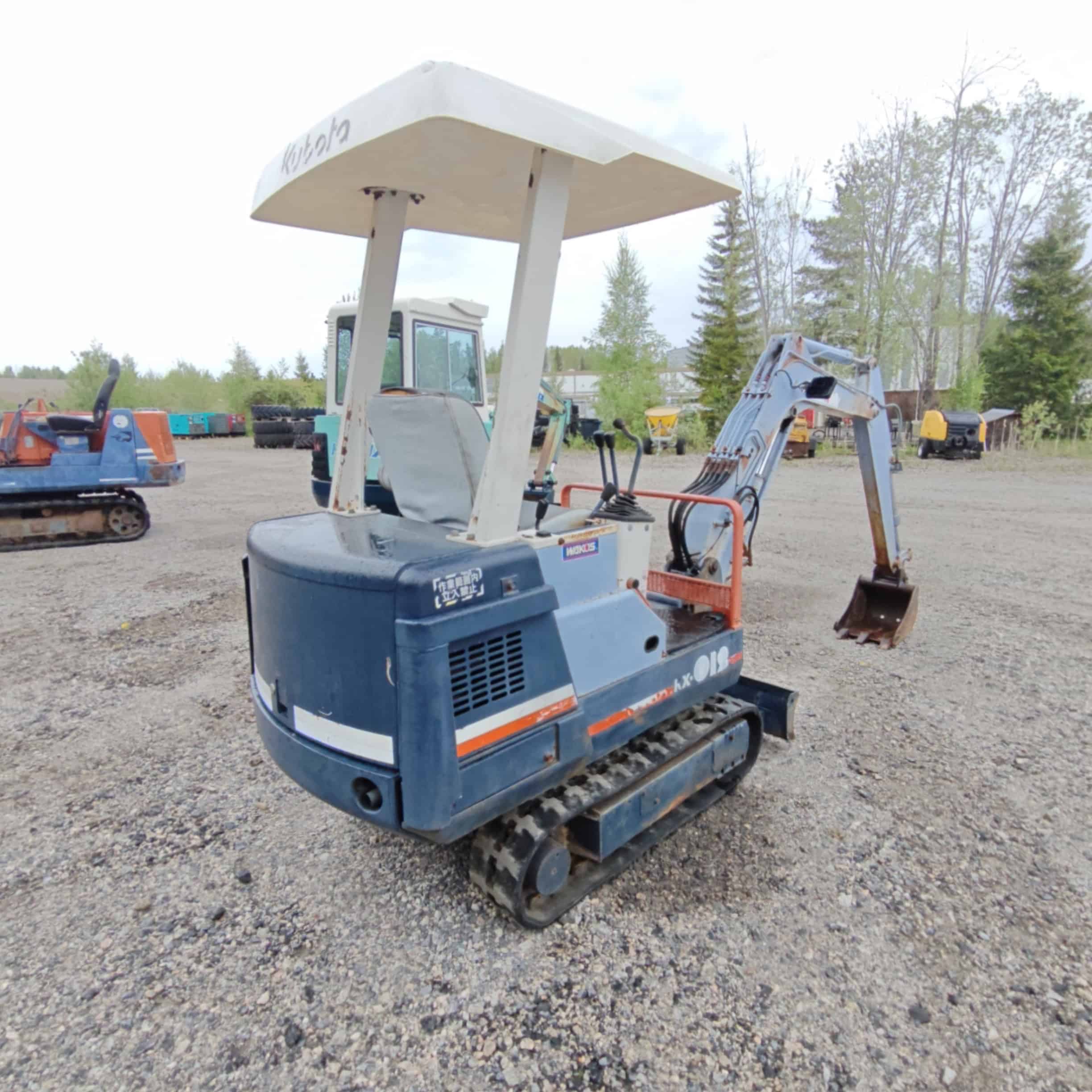KUBOTA KX-012 Käytetty kumitelainen minikaivuri - Image 7