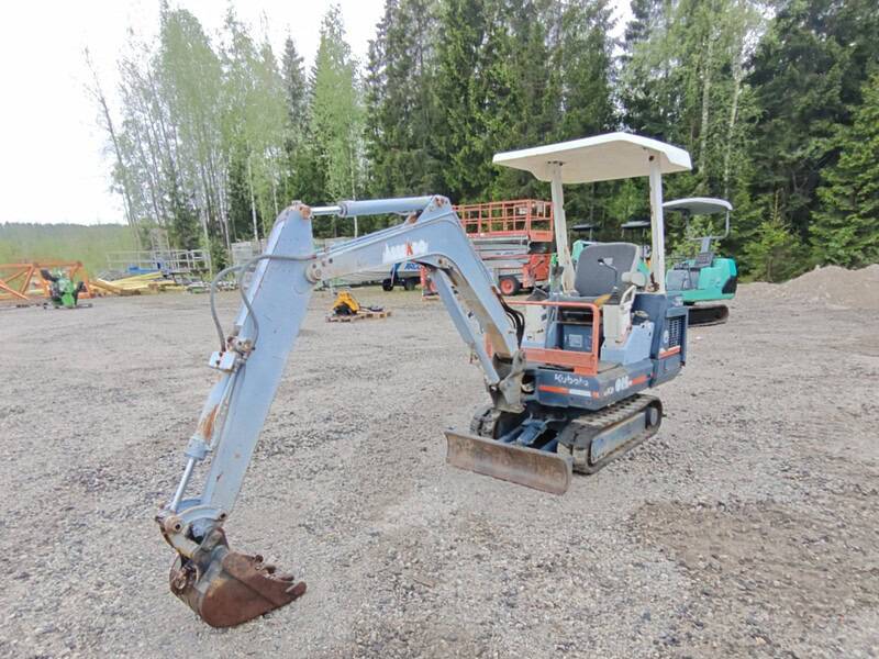KUBOTA KX-012 Käytetty kumitelainen minikaivuri