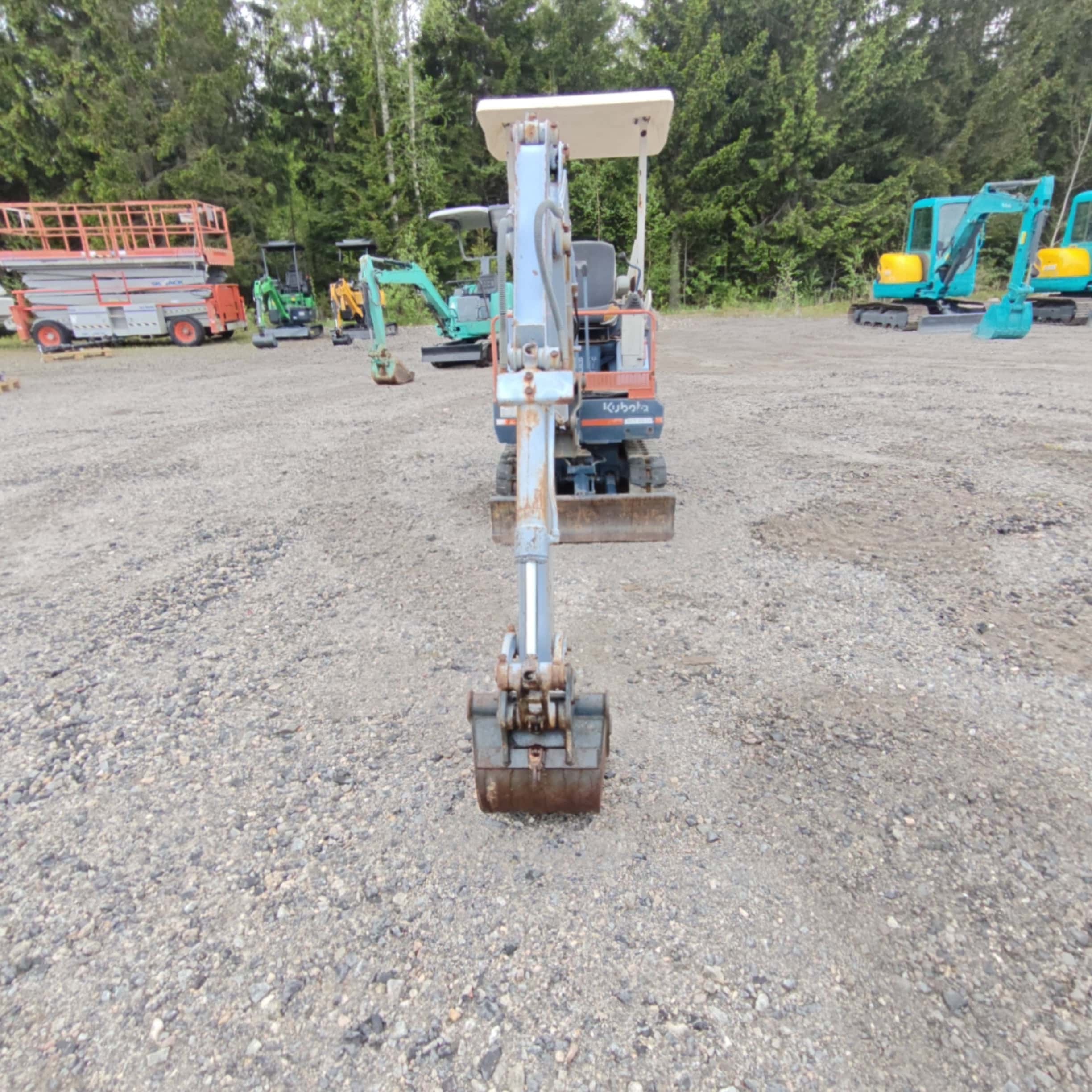 KUBOTA KX-012 Käytetty kumitelainen minikaivuri - Image 9
