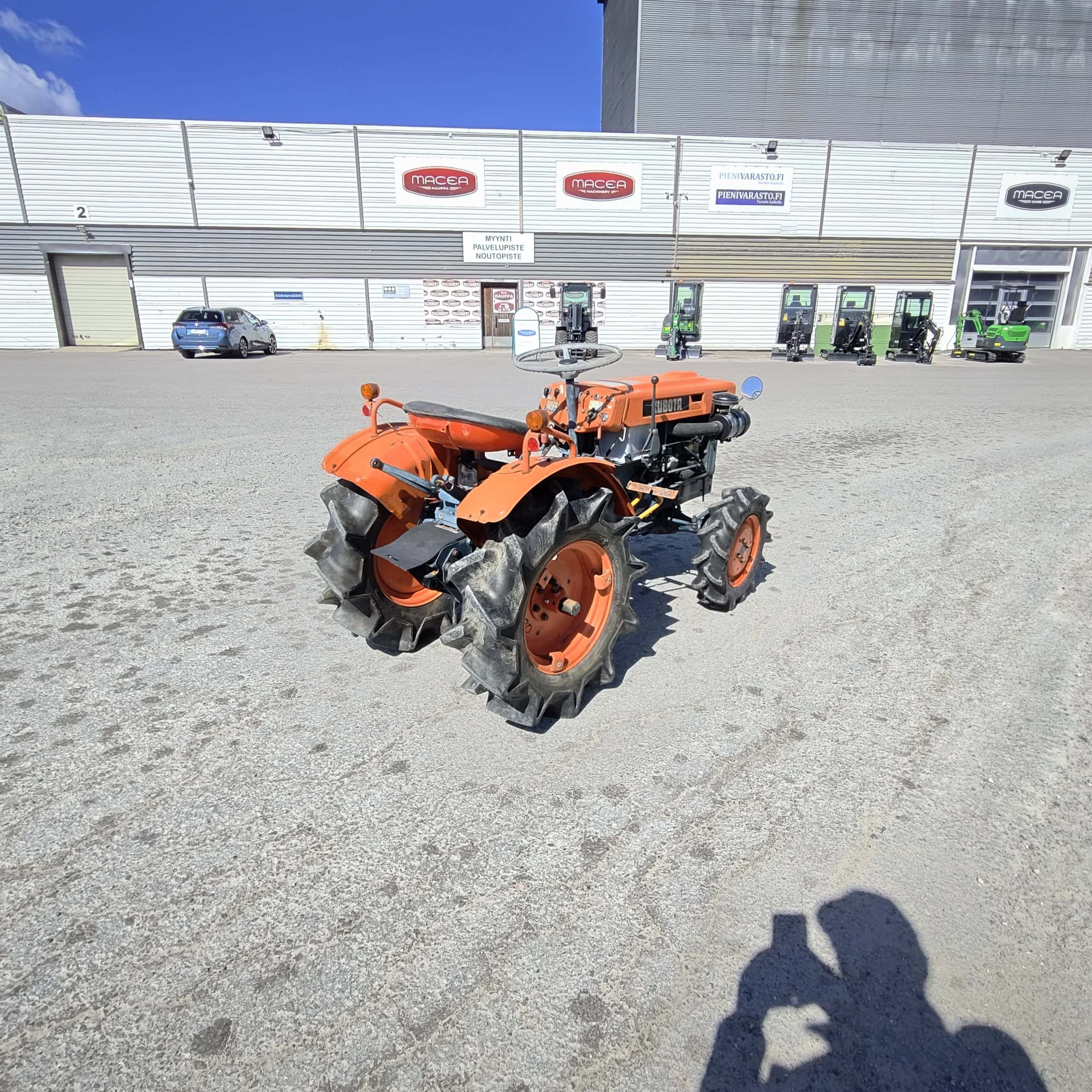 KUBOTA B7000 4WD 14hp Minitraktori (Pto) - Image 6