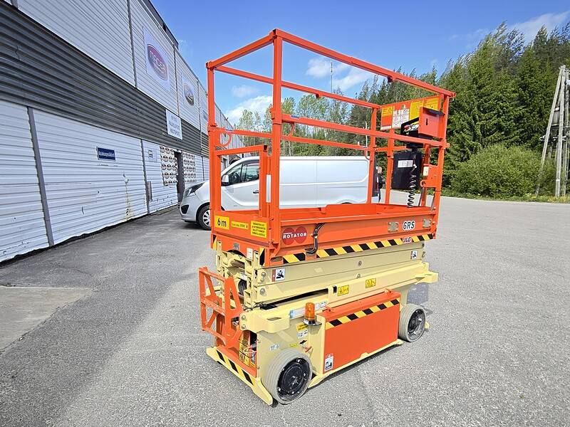 JLG 6RS saksilavanostin, 1/10 vuosi Katsastettu!
