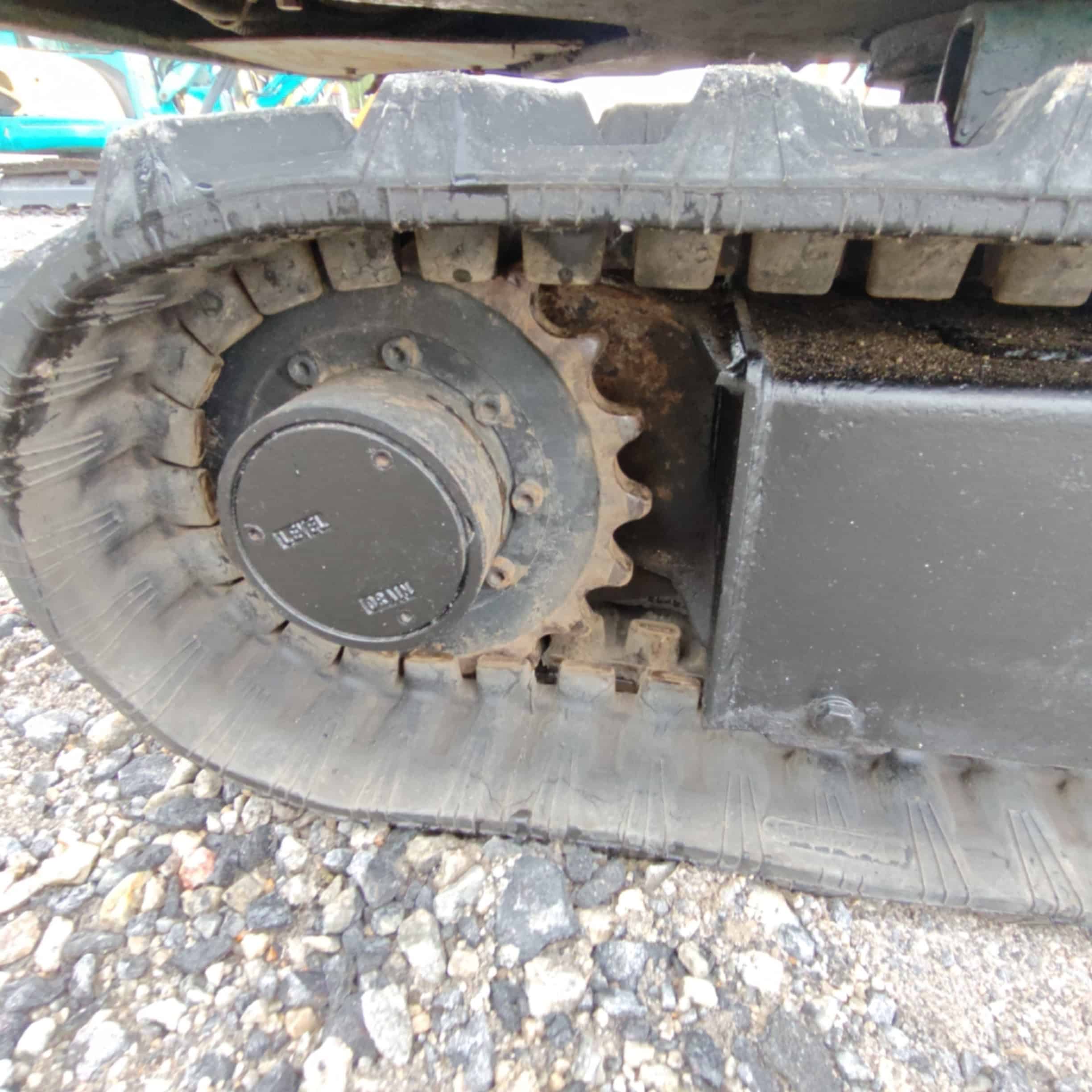 Komatsu PC07-2 Käytetty Kumitelainen minikaivuri - Image 17